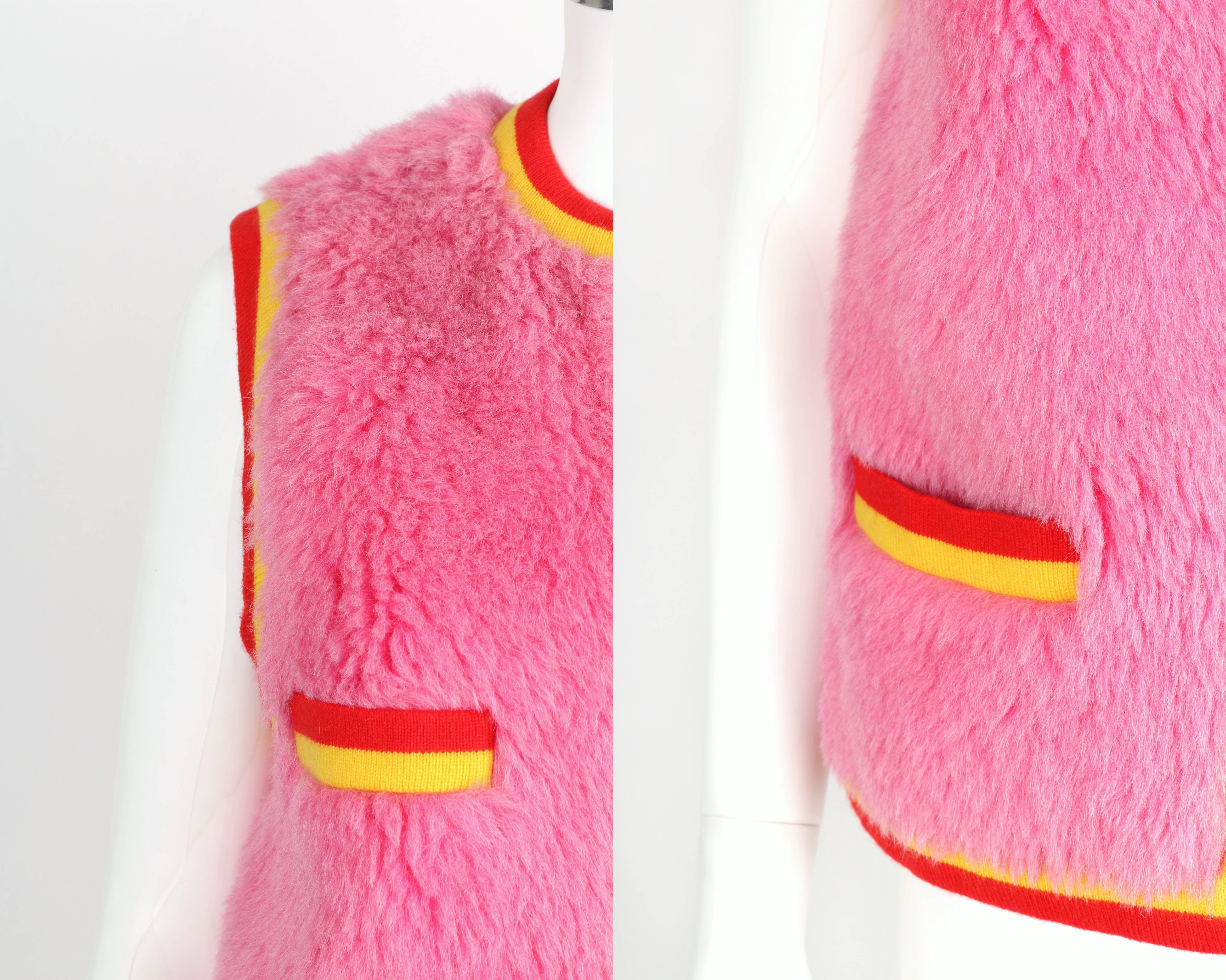 CHANEL 1994 A/W Bubble Gum Pink Alpaca Cashmere Vest Signature CC Logo Size 34  1