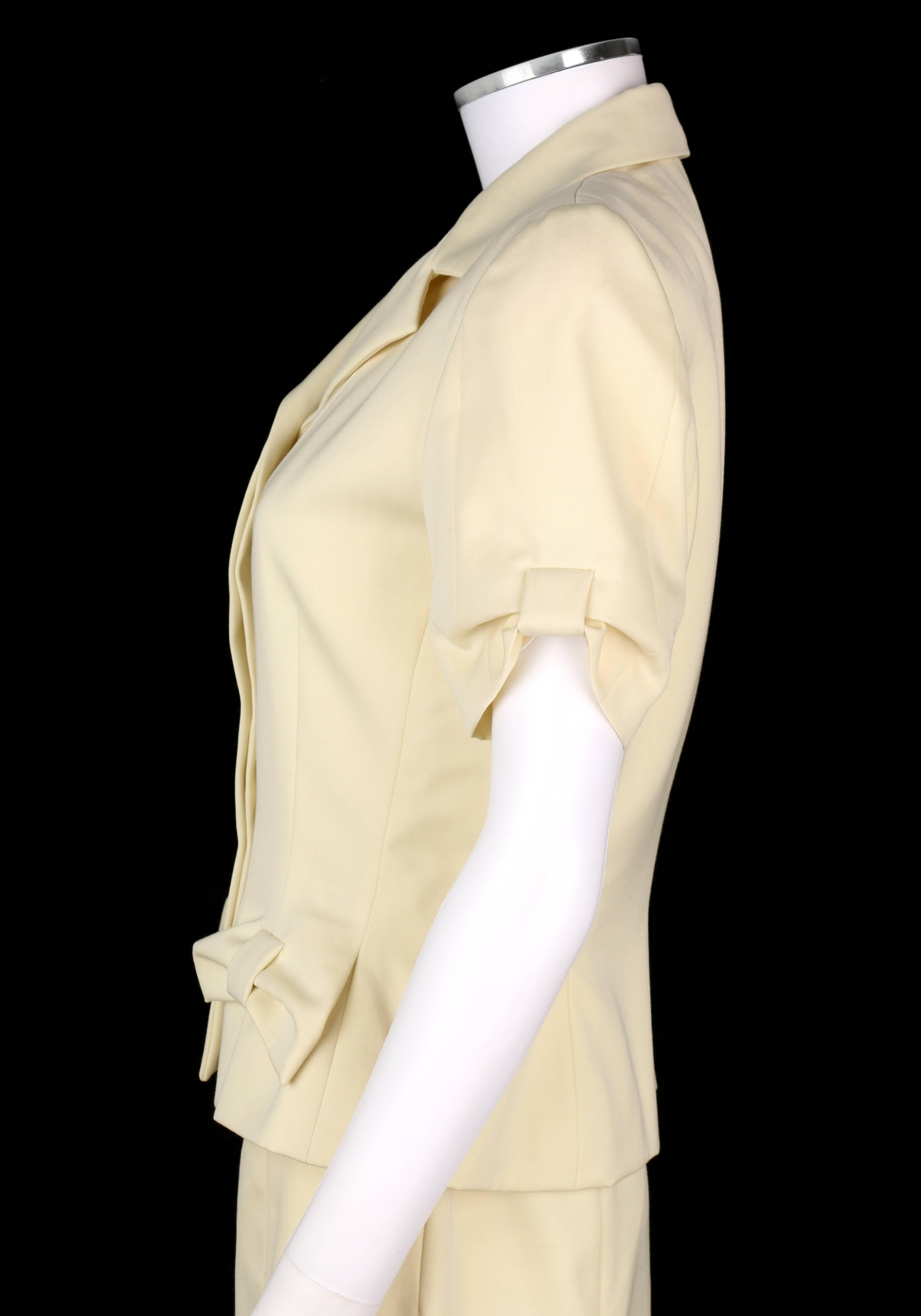 GIVENCHY designed by JOHN GALLIANO S/S 1996 Bow Blazer Skirt Suit Set 38 In Good Condition For Sale In Thiensville, WI