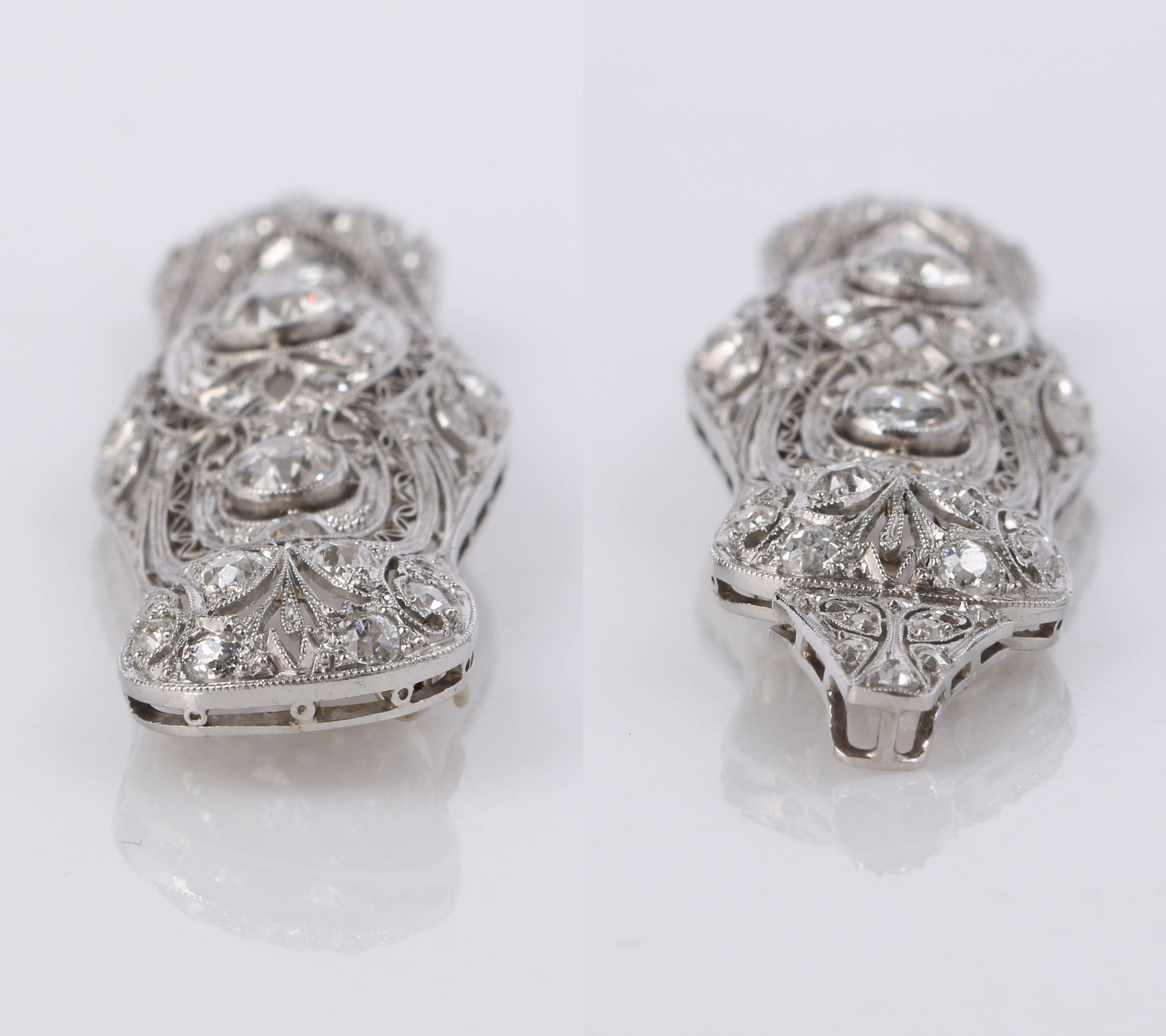 Taille vieille Europe Pendentif Gregorian c.1915 en platine avec épingle à barre filigrane en forme de feuillage et diamant taille européenne en vente