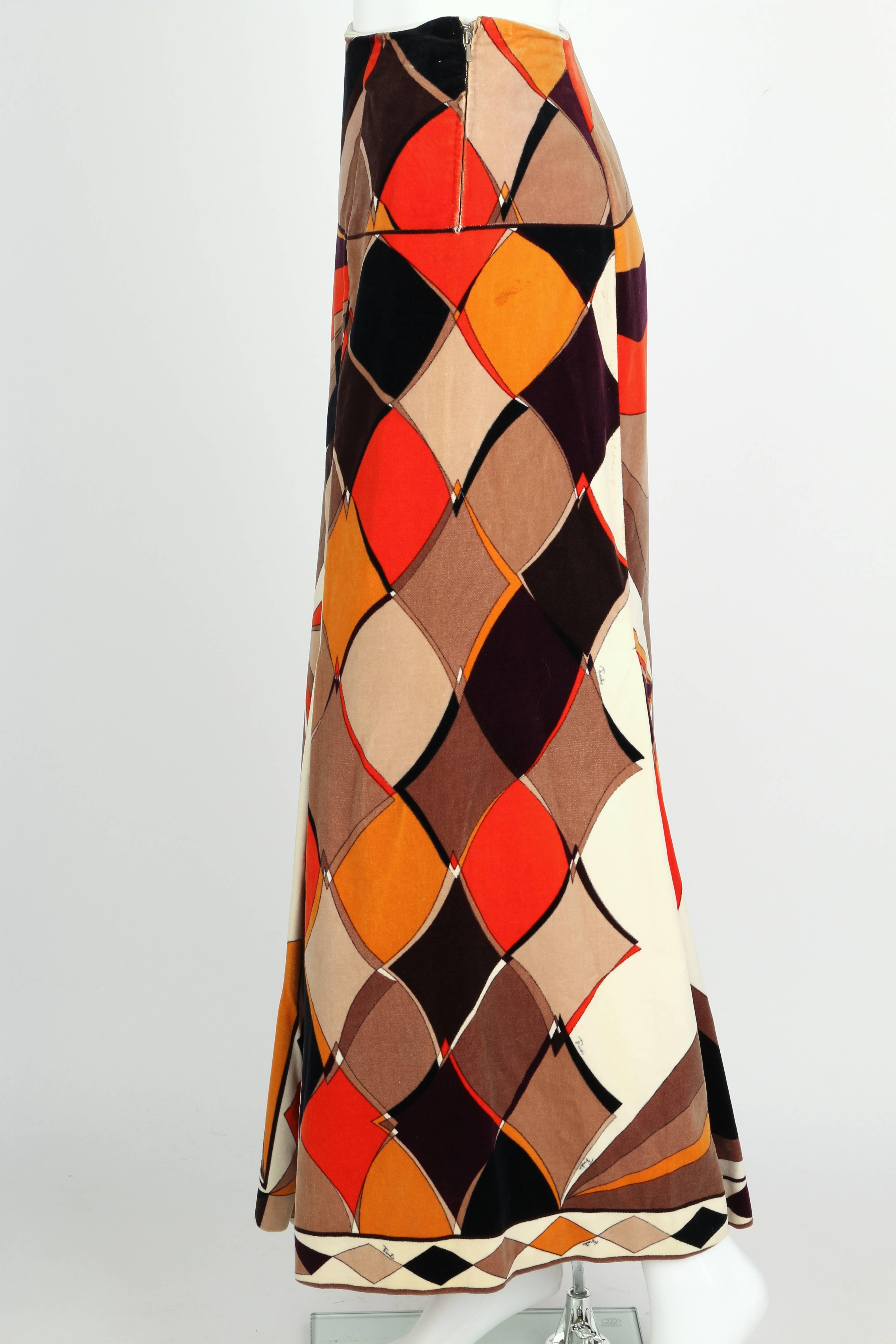 EMILIO PUCCI c.1960's Brown Signature Print Velvet Maxi Skirt In Good Condition In Thiensville, WI