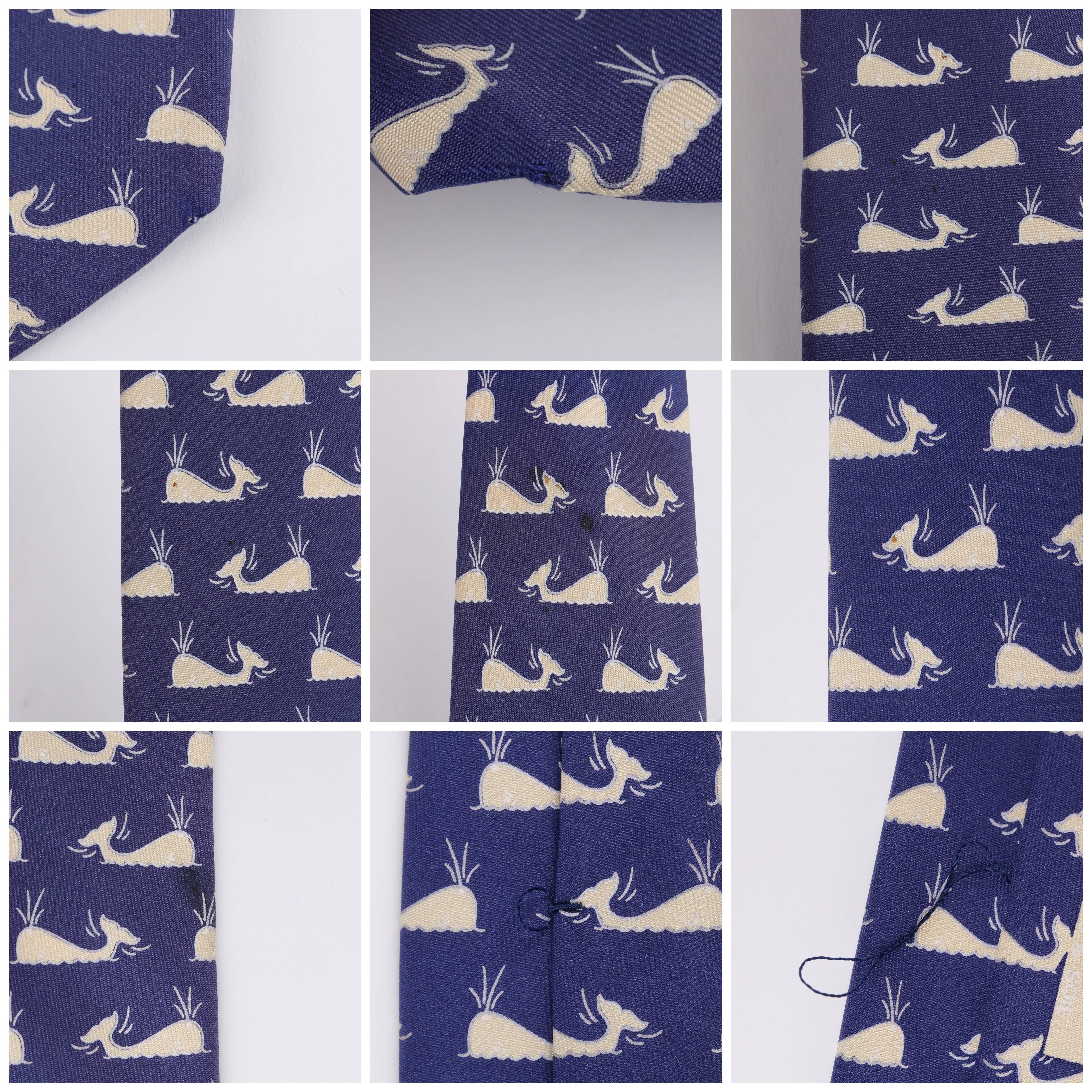 HERMES Cravate 5 plis en soie bleu royal blanc cassé imprimé baleine 7294 EA 4