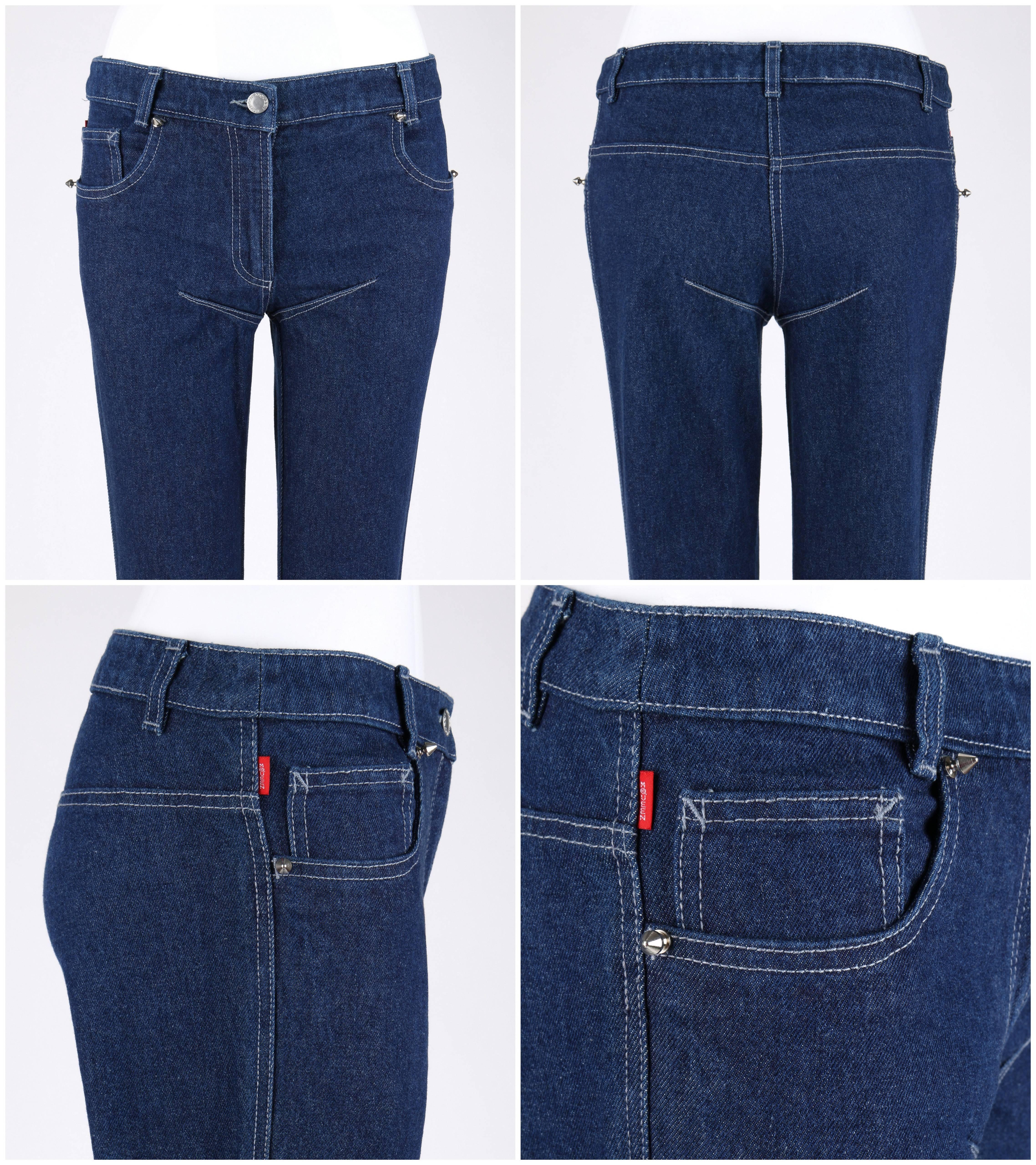 ALEXANDER McQueen 2000 Pantaloni di jeans blu in cotone con borchie e taglio ad arco in vendita 1