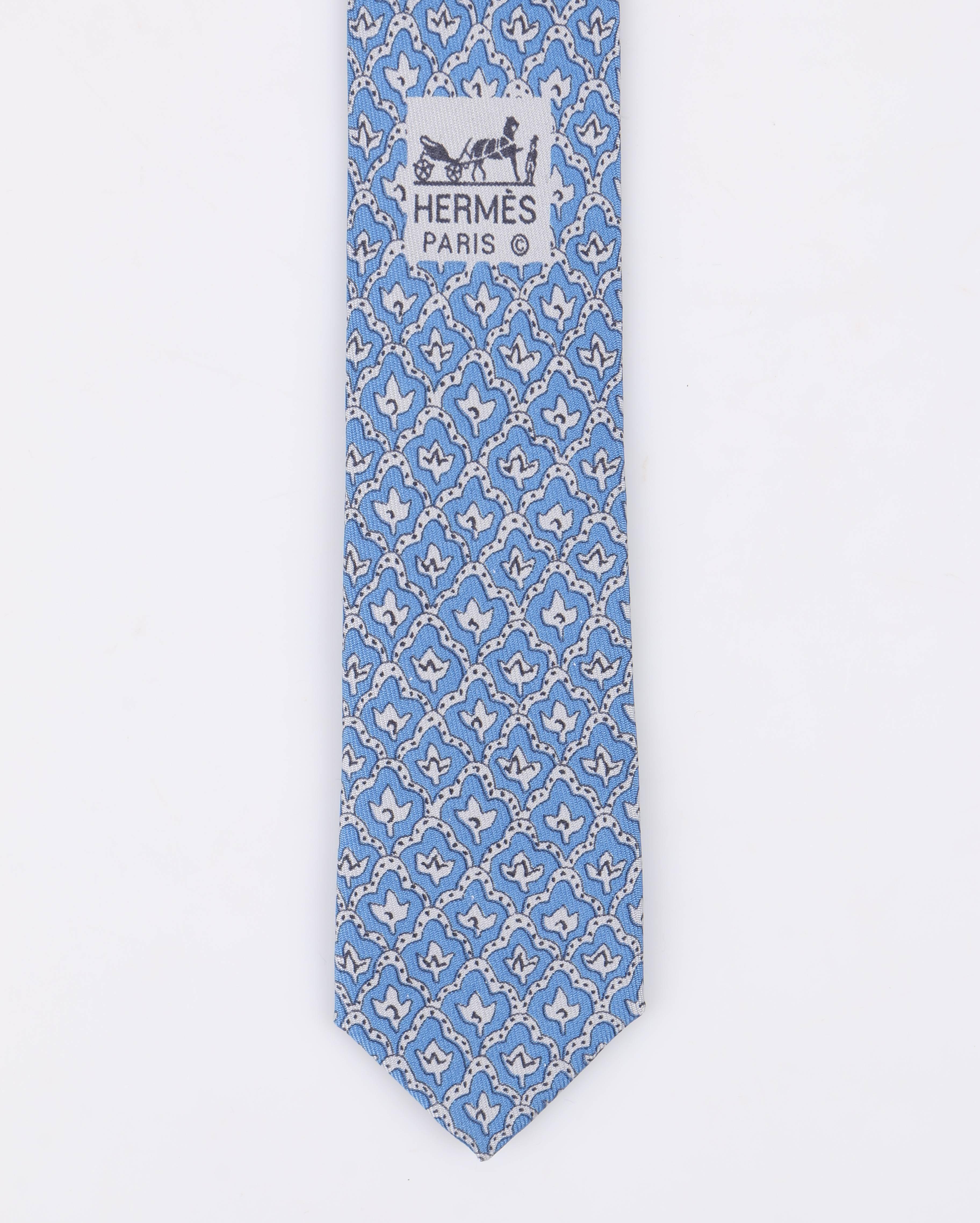 HERMES 5 Fold Cornflower Blue White Diamond Leaf Print Silk Necktie Tie 1
