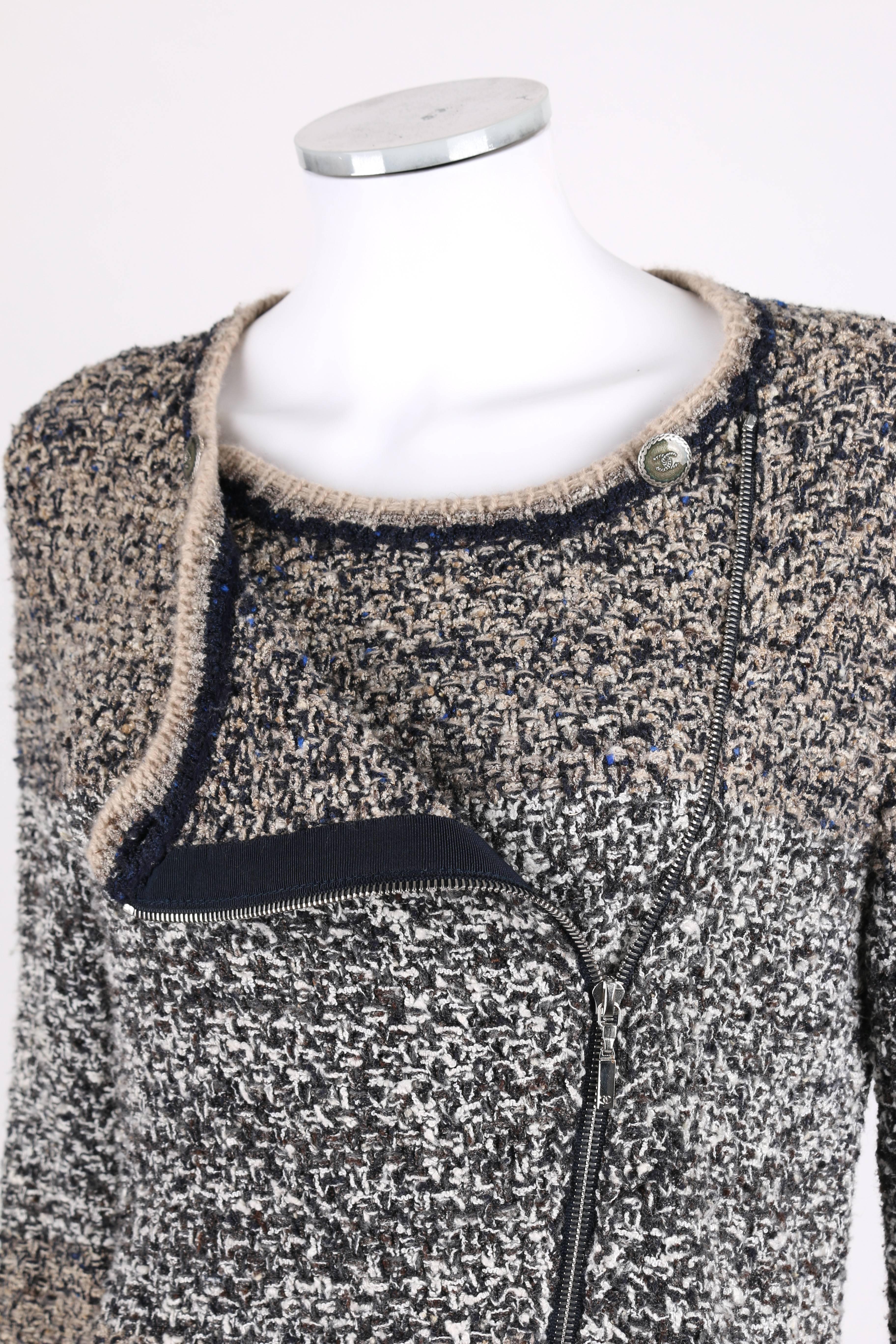 CHANEL A/W 2011 A-Symmetrical Front Side Zip Knitwear Cardigan Jacket 42 In Good Condition In Thiensville, WI