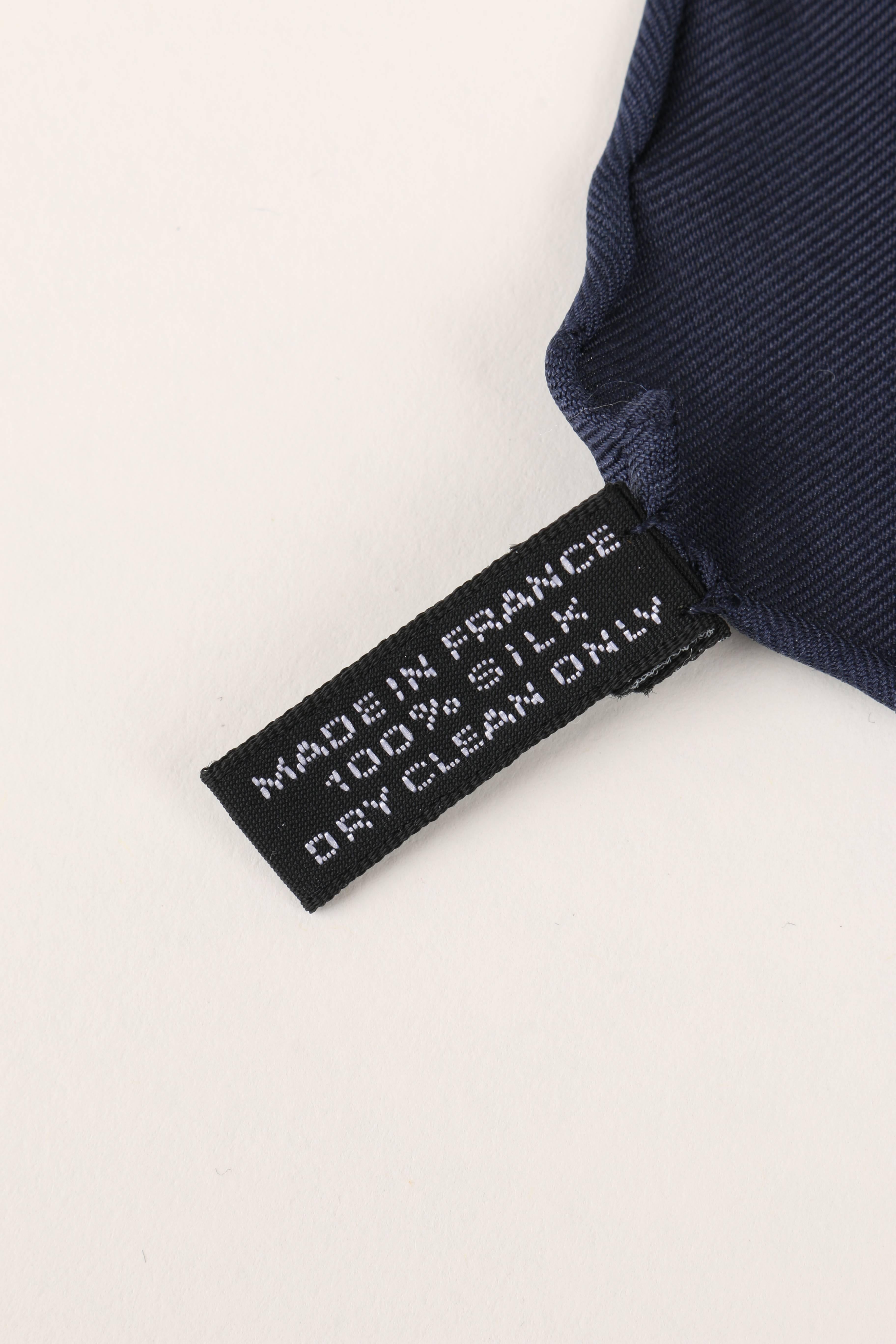 HERMES Ltd Ed. Navy Blue Grapevine Motif Silk Pocket Square Handkerchief Scarf In Excellent Condition In Thiensville, WI