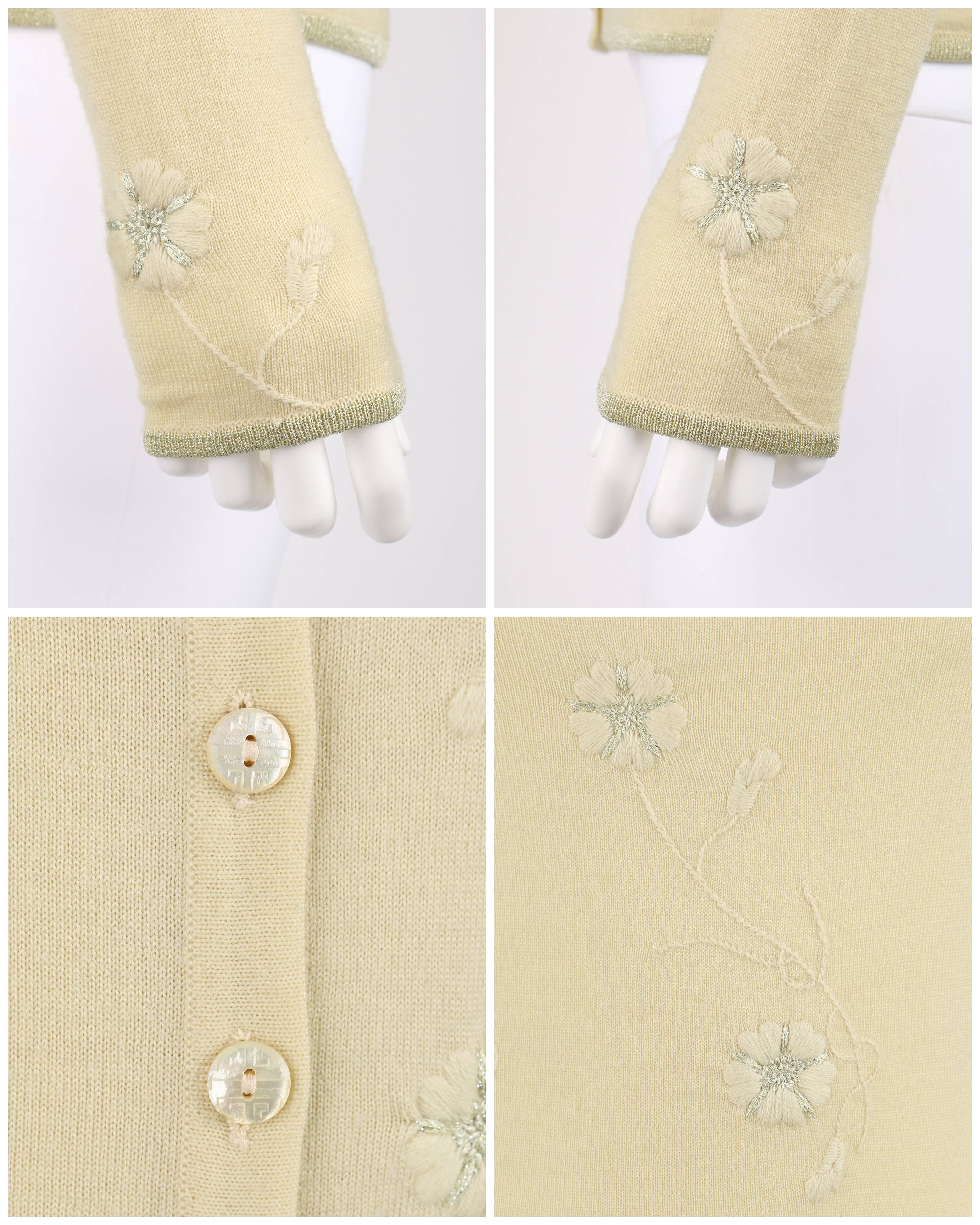 GIVENCHY Couture ALEXANDER MCQUEEN Ensemble cardigan jaune pâle à fleurs, E/P 1998 en vente 3