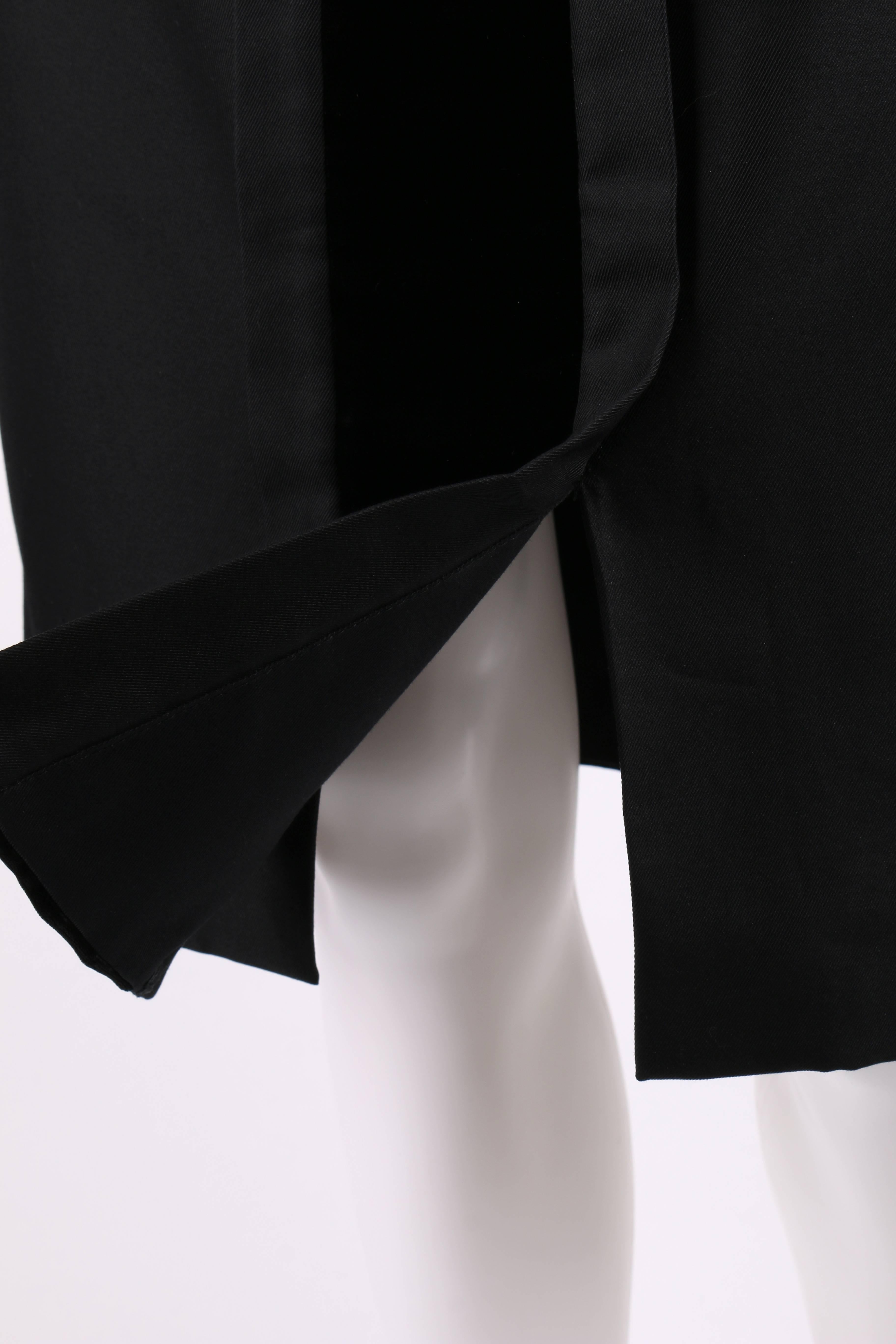 GUCCI A/W 2004 TOM FORD Black Sleeveless Velvet Detail Sheath Dress 3