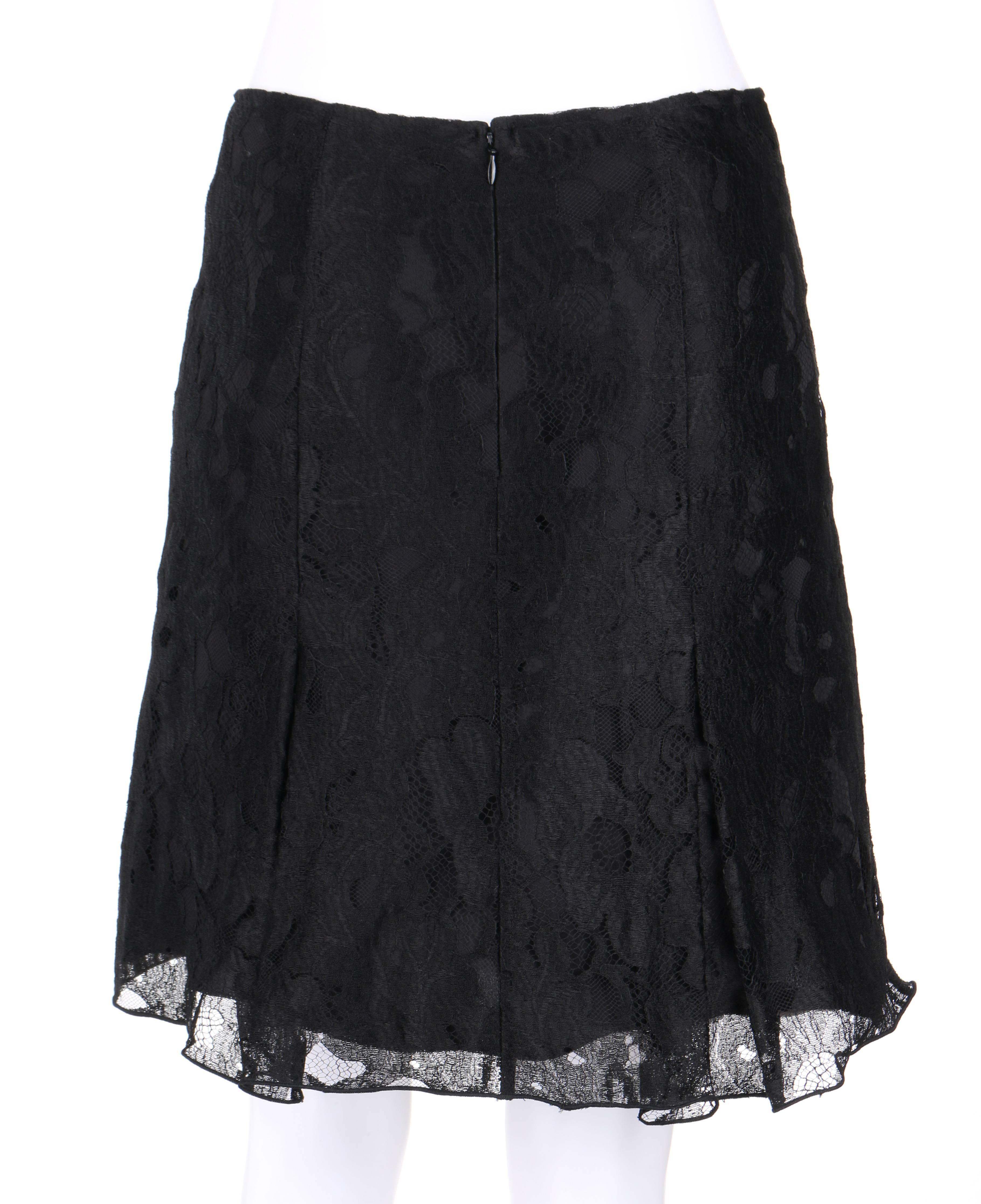 Women's CHANEL A/W 2006 Black Floral Lace Box Pleated Skirt 