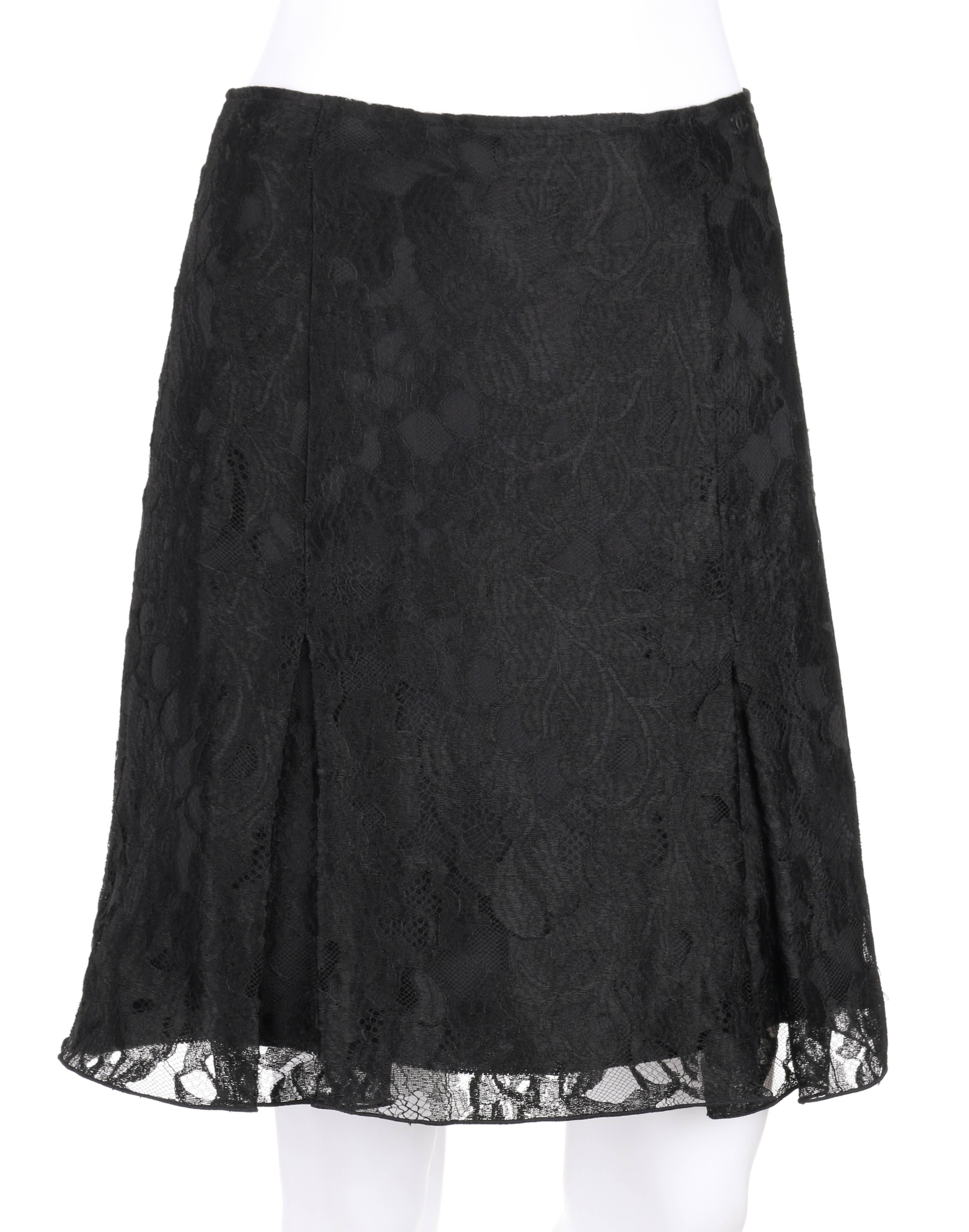 Chanel A/W 2006 black floral lace overlay box pleated skirt. Black 