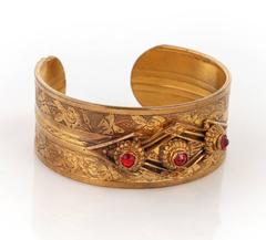 VICTORIAN REVIVAL c.1930's Floral Etched Brass Red Crystal Cuff Bracelet