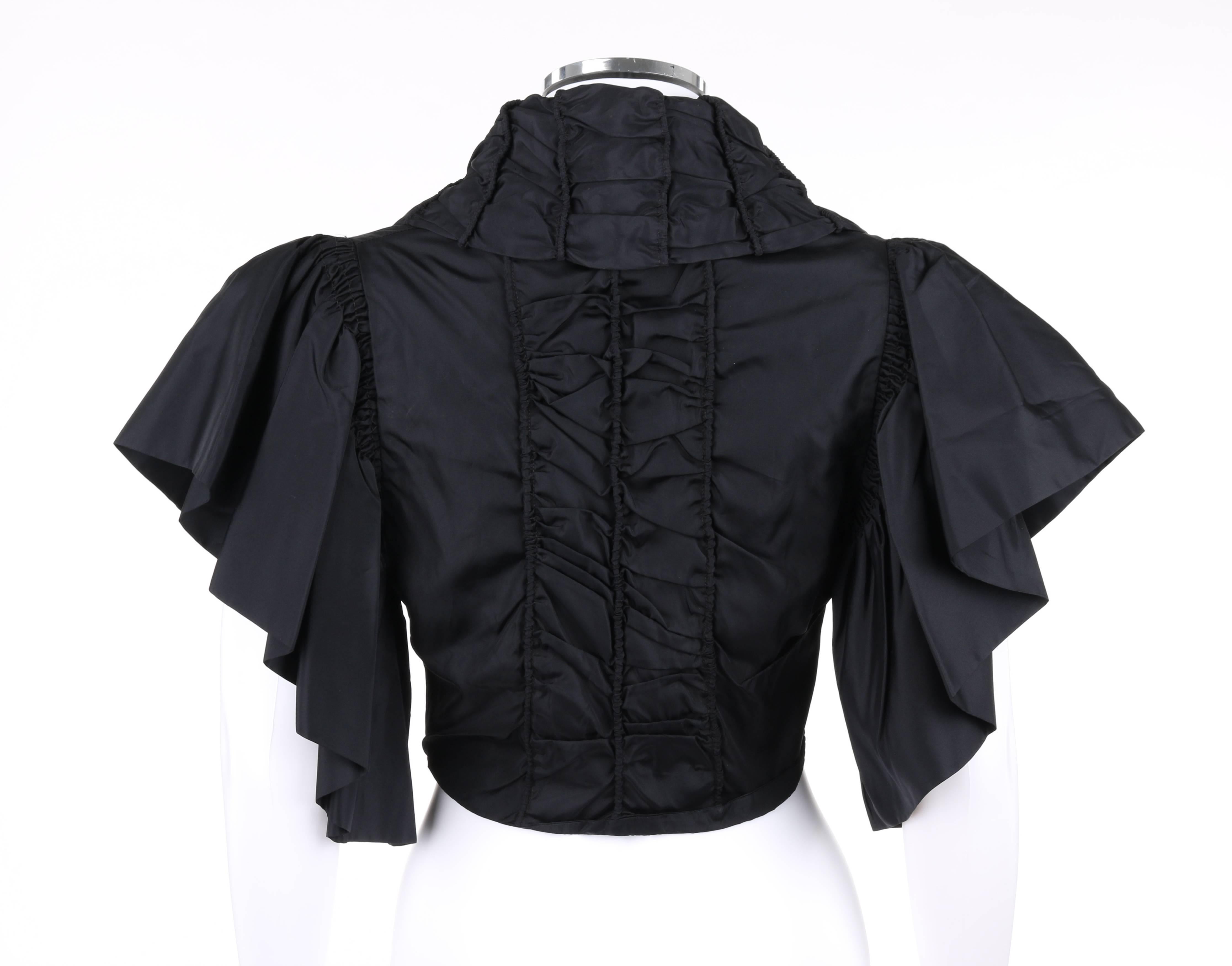 JEAN PATOU Adaptation ca. 1930er Schwarze geraffte Capelet aus Seide  Damen im Angebot