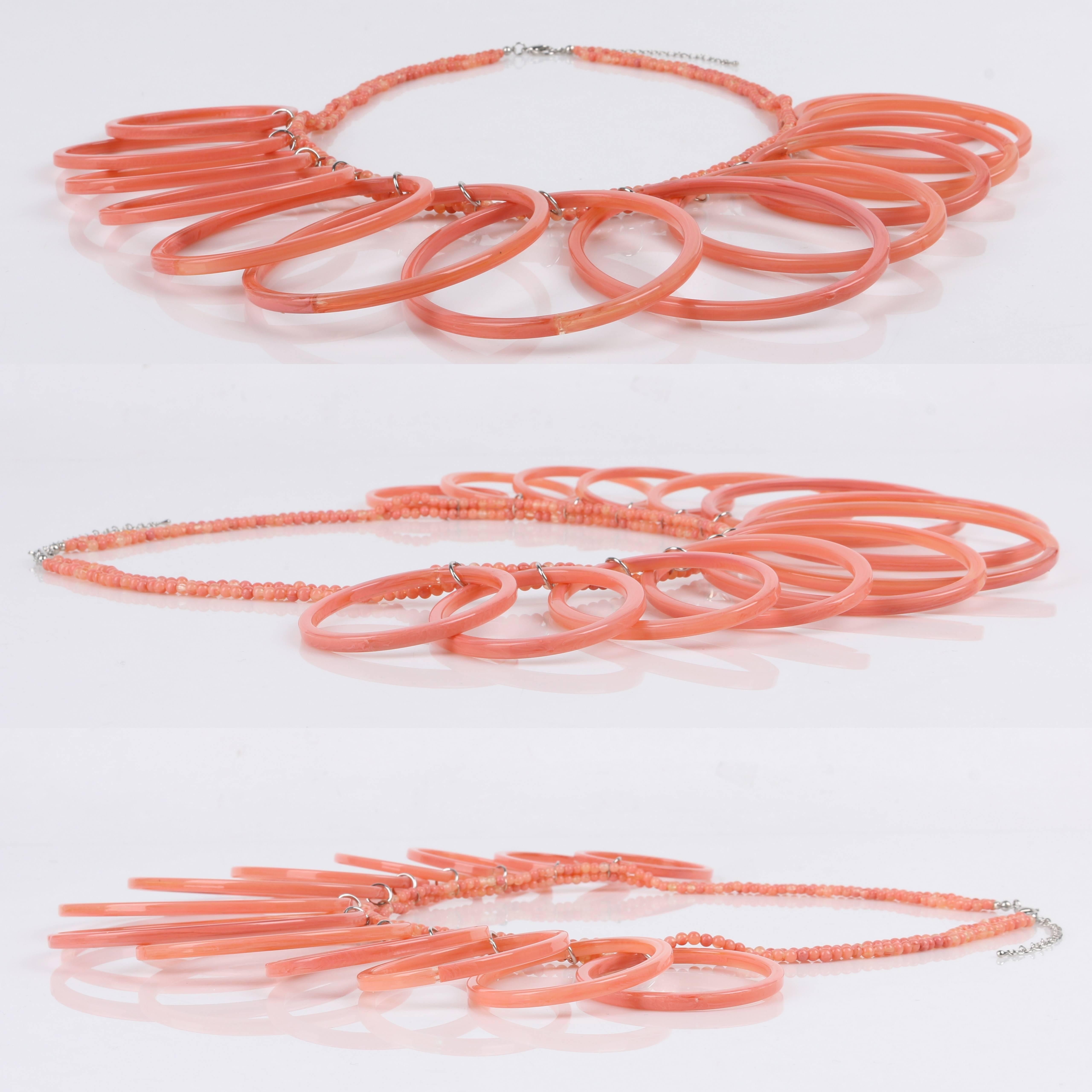 MISSONI c.1980's Pink Salmon Lucite Oval Hoops Statement Necklace NOS For Sale 1