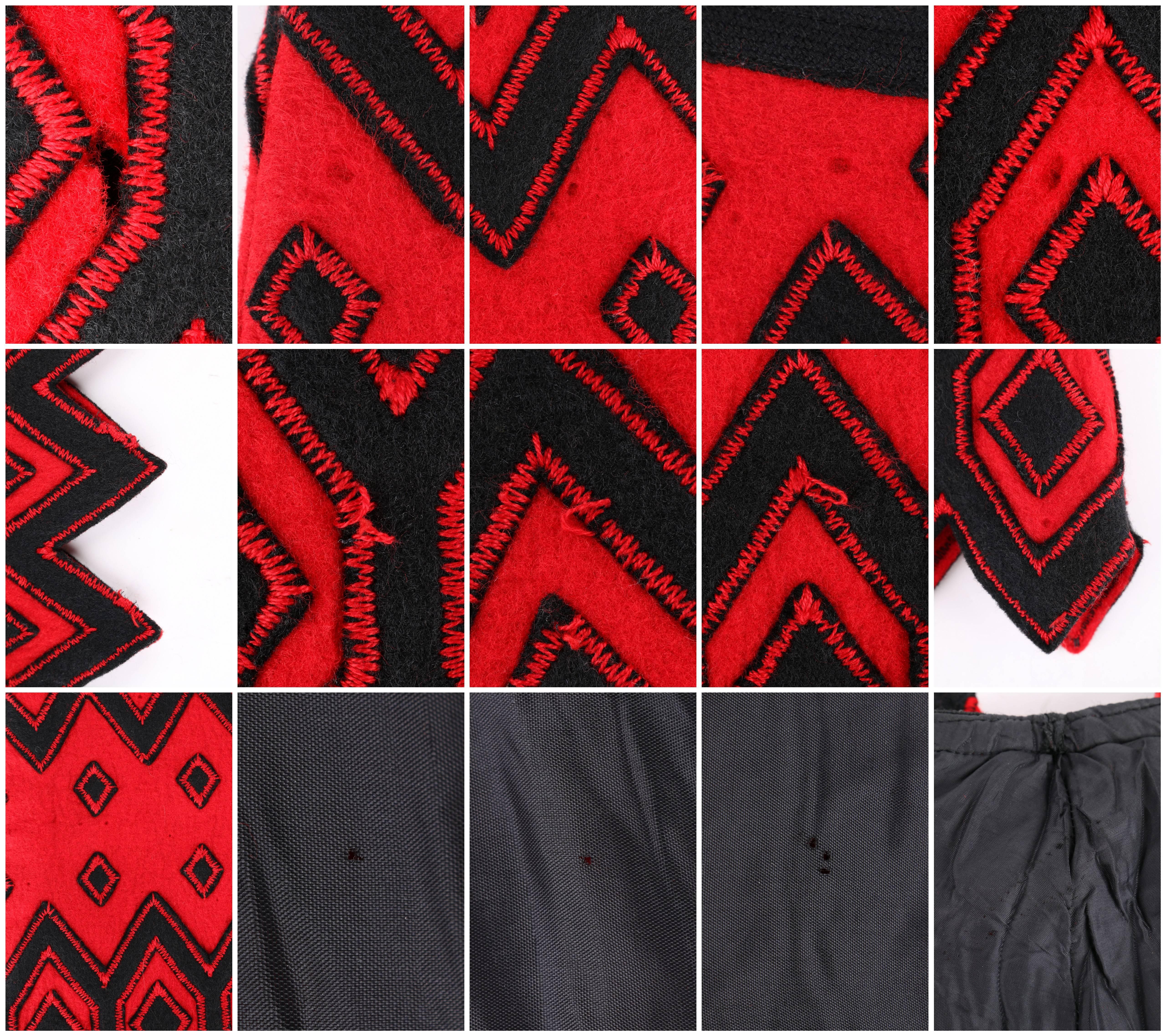 ANNE KLEIN c.1970's Red & Black Diamond Wool Felt A-line Skirt For Sale 2