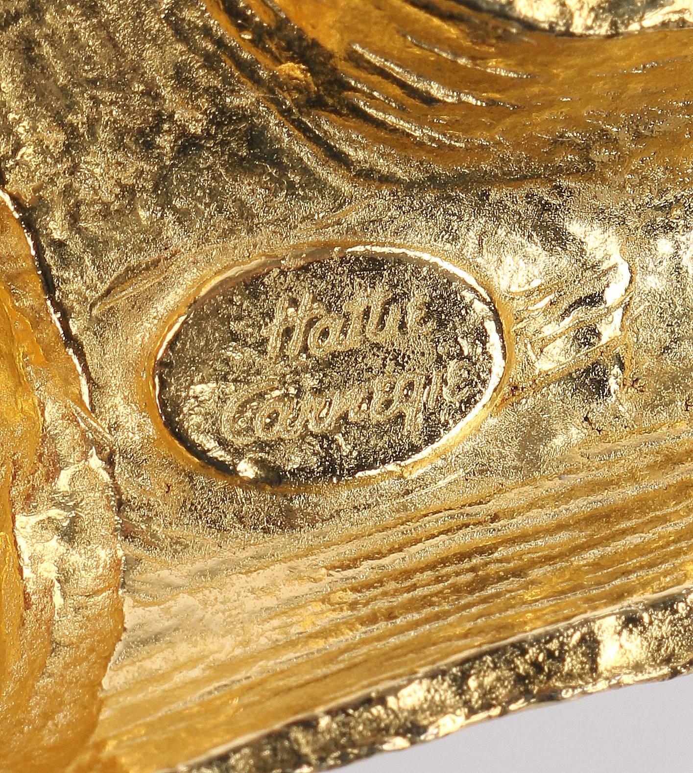 HATTIE CARNEGIE ca. 1970er Jahre große Statement-Halskette aus Gold mit Fisch- und Anker-Anhänger im Angebot 1