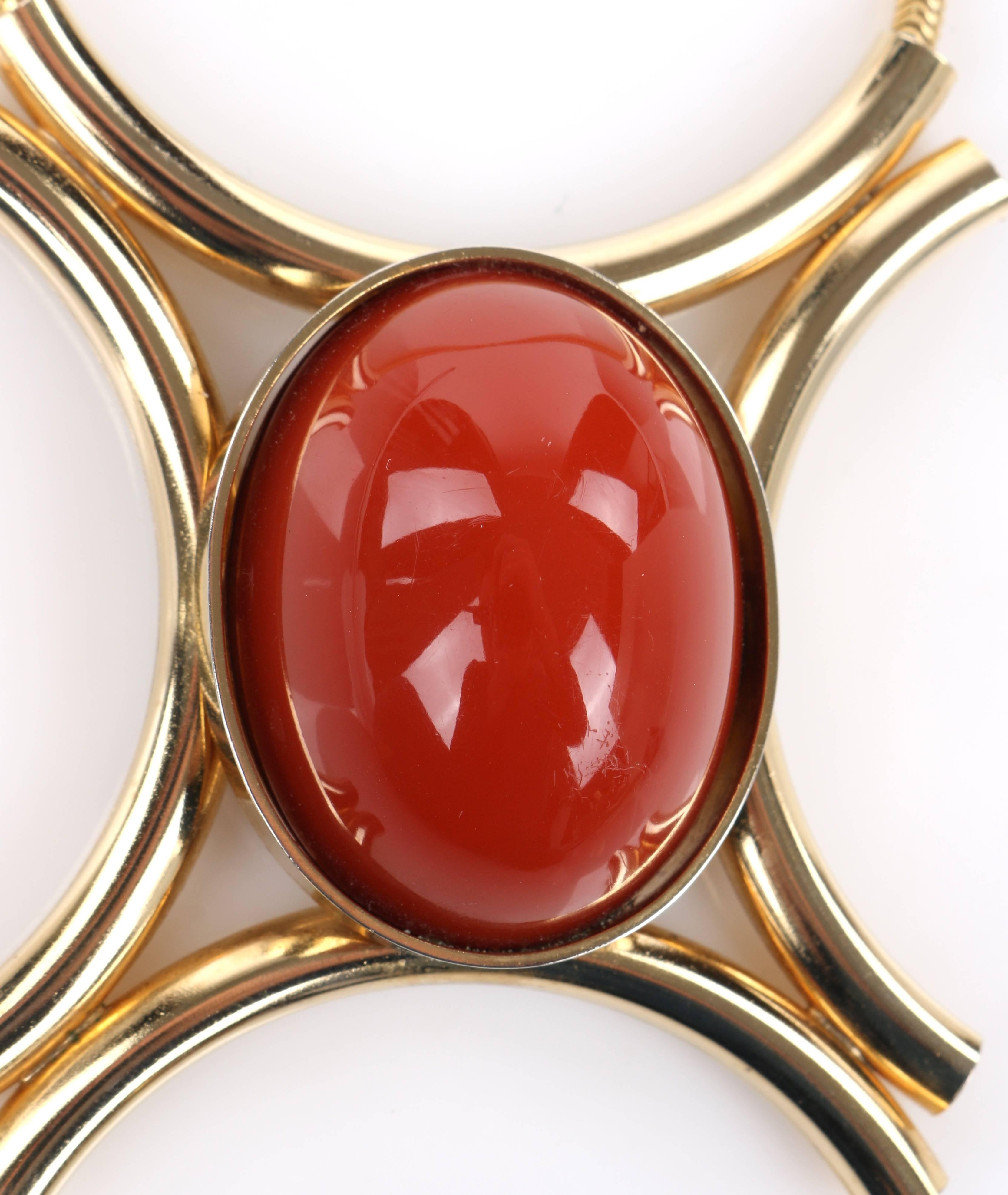 JULIANA D&E, collier pendentif moderniste en or avec cabochon orange brûlé des années 1970 en vente 4