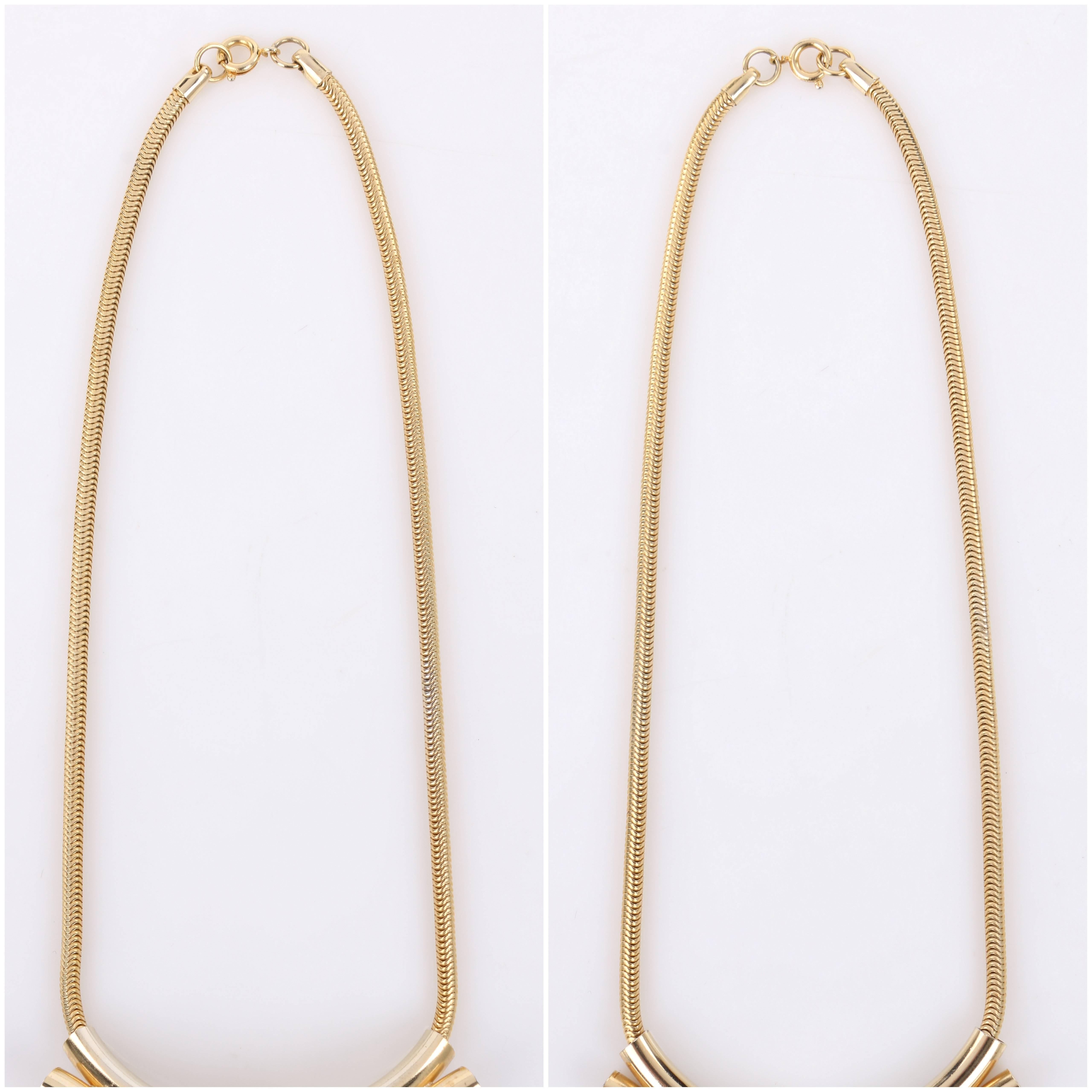 JULIANA D&E, collier pendentif moderniste en or avec cabochon orange brûlé des années 1970 en vente 2