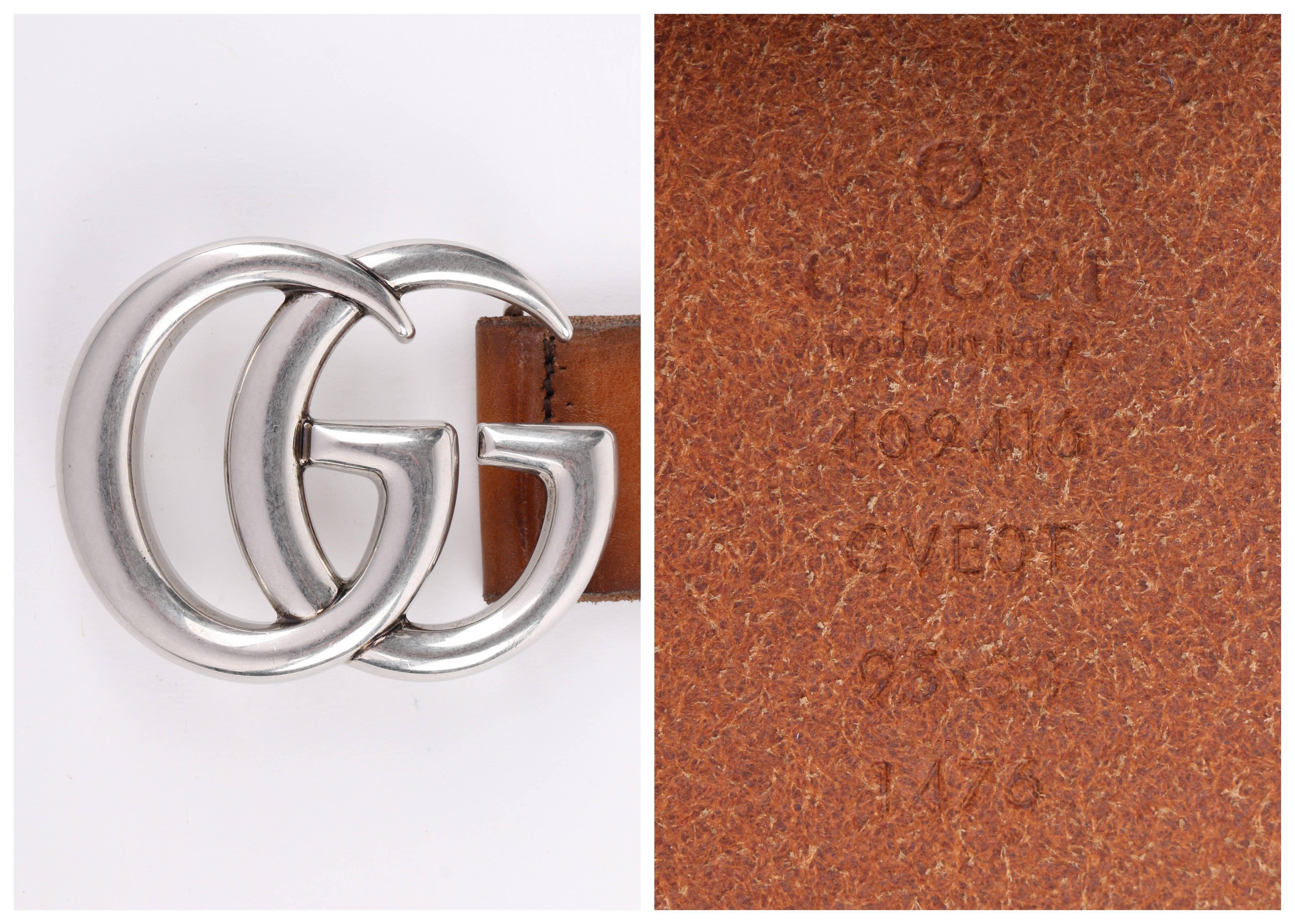 GUCCI Unisex Brown Distressed Leather Palladium Double G Buckle Belt In Excellent Condition In Thiensville, WI