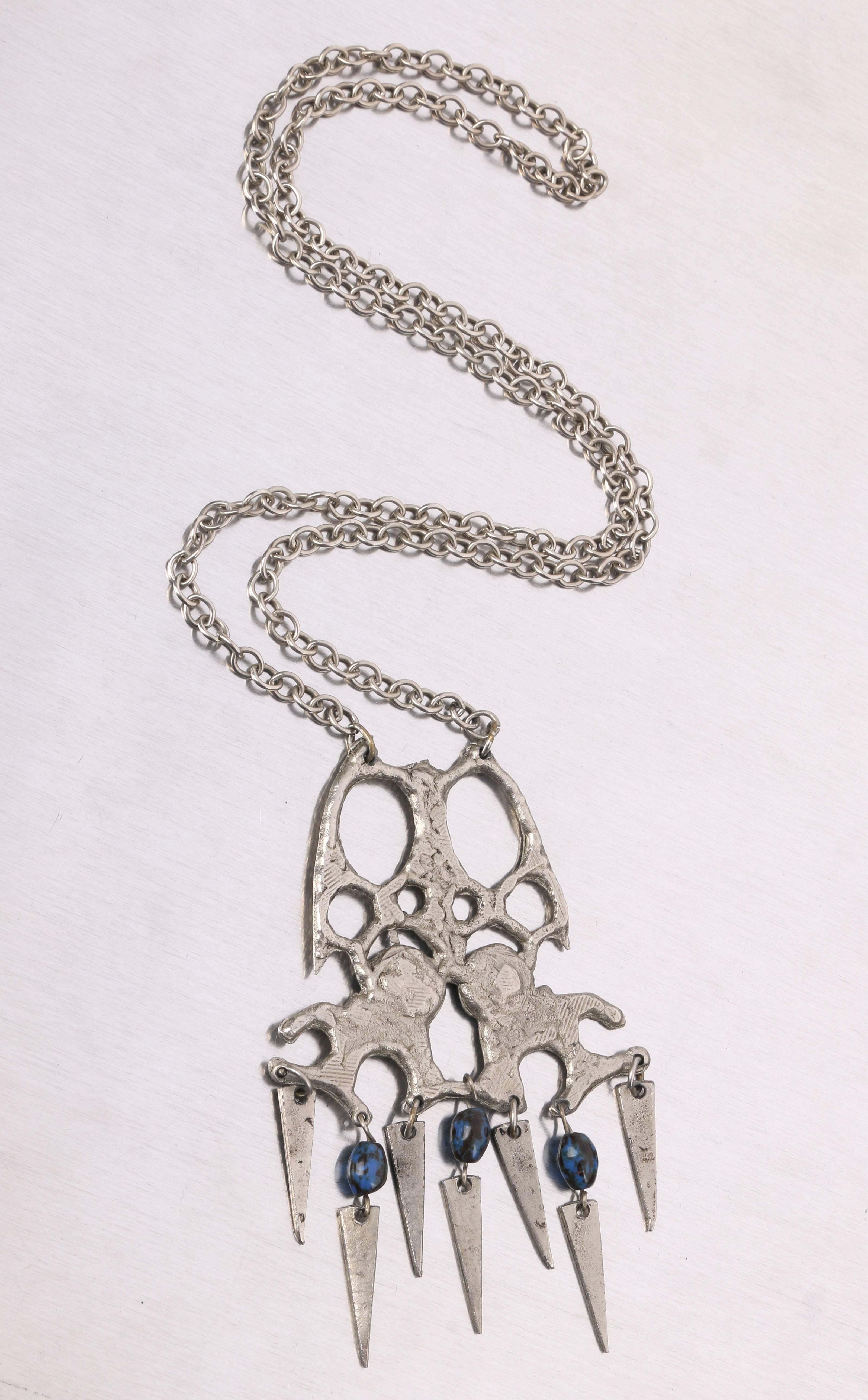 BRUTALIST c.1960's Silver & Lapis Lazuli Abstract Open Work Pendant Necklace In Excellent Condition In Thiensville, WI