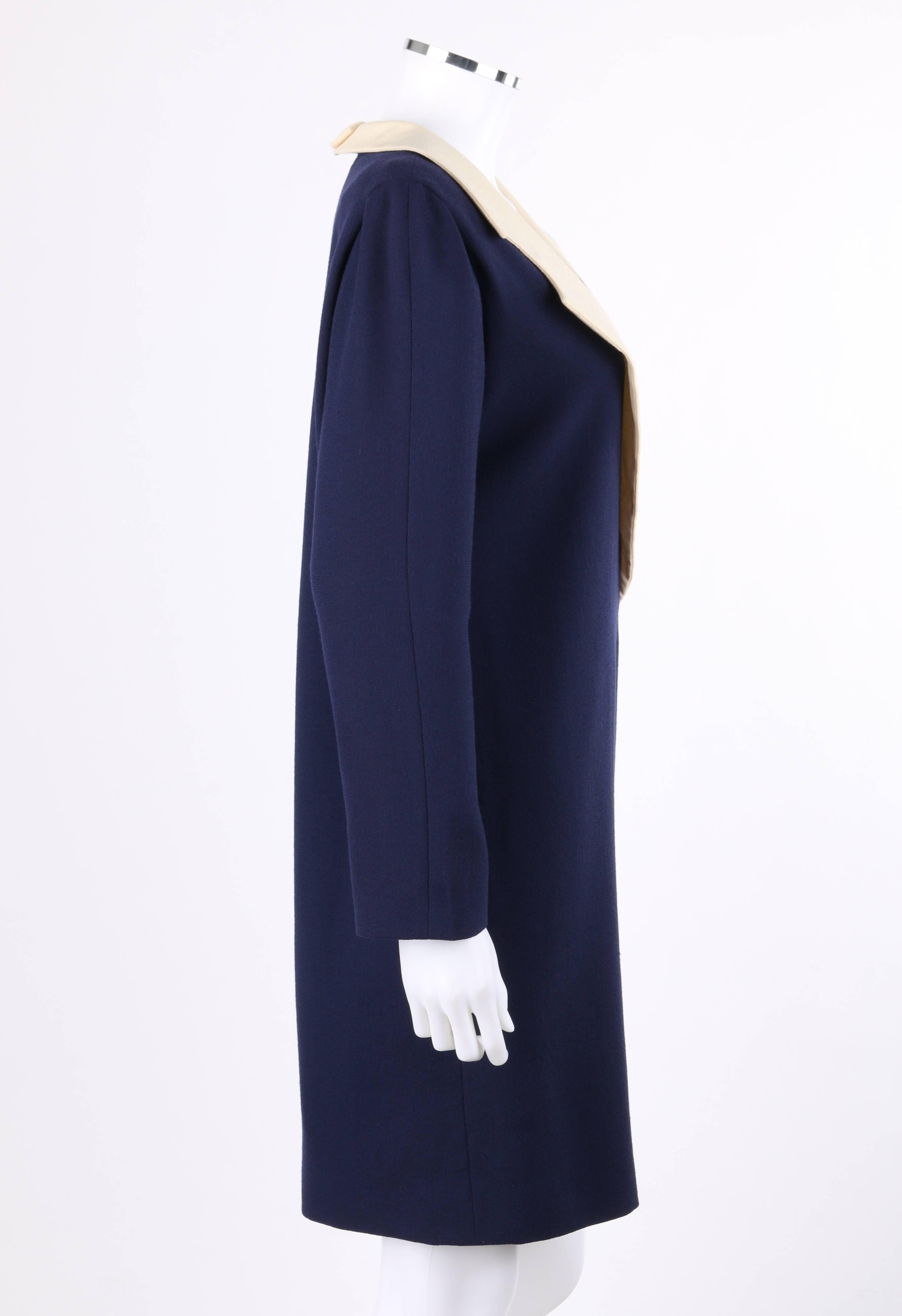 PIERRE CARDIN c.1992 Navy Blue & Ivory Wool Statement Collar Mod Shift Dress In Excellent Condition In Thiensville, WI