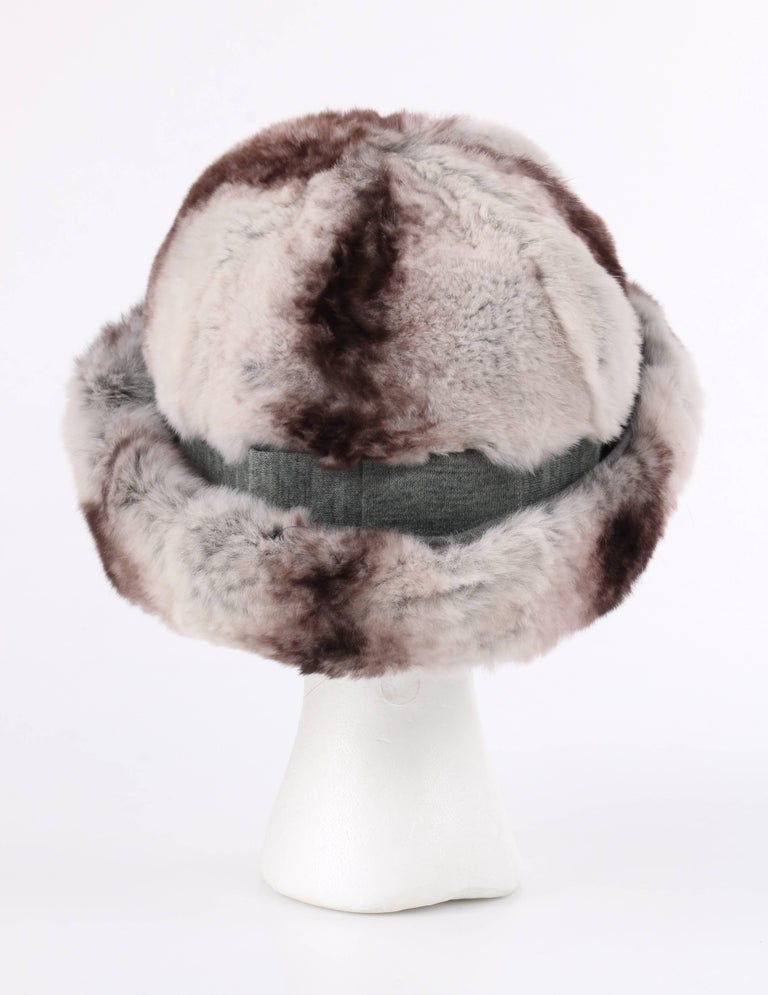 CHRISTIAN DIOR Chapeaux c.1960's MARC BOHAN Chinchilla Fur Bumper Hat In New Condition For Sale In Thiensville, WI