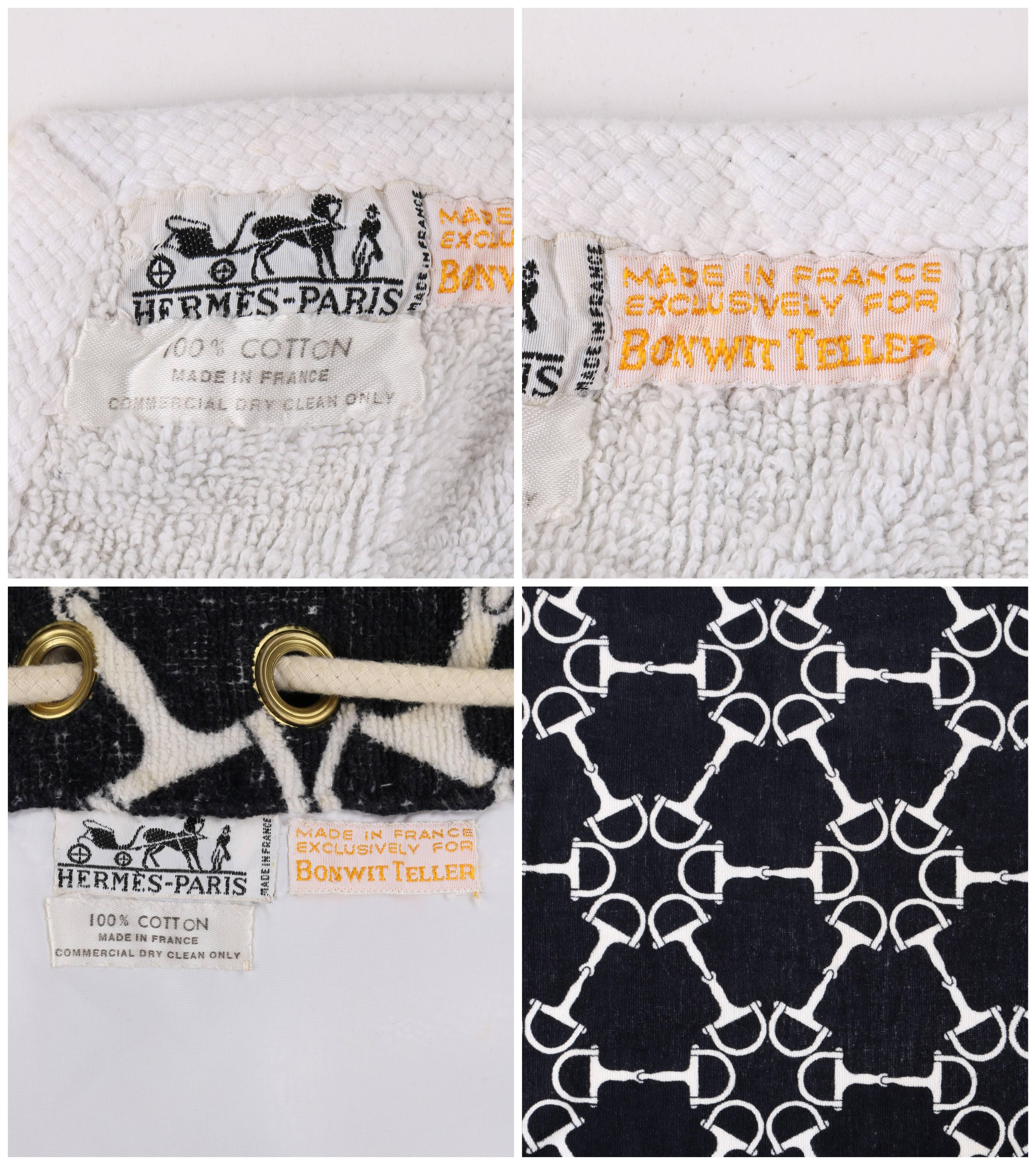 HERMES c.1980's 2pc Navy & White Horse Bit Beach Towel Drawstring Bucket Bag Set For Sale 1