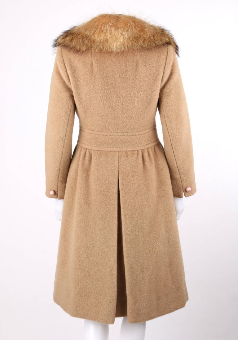 Camel wool coat top with fur collar