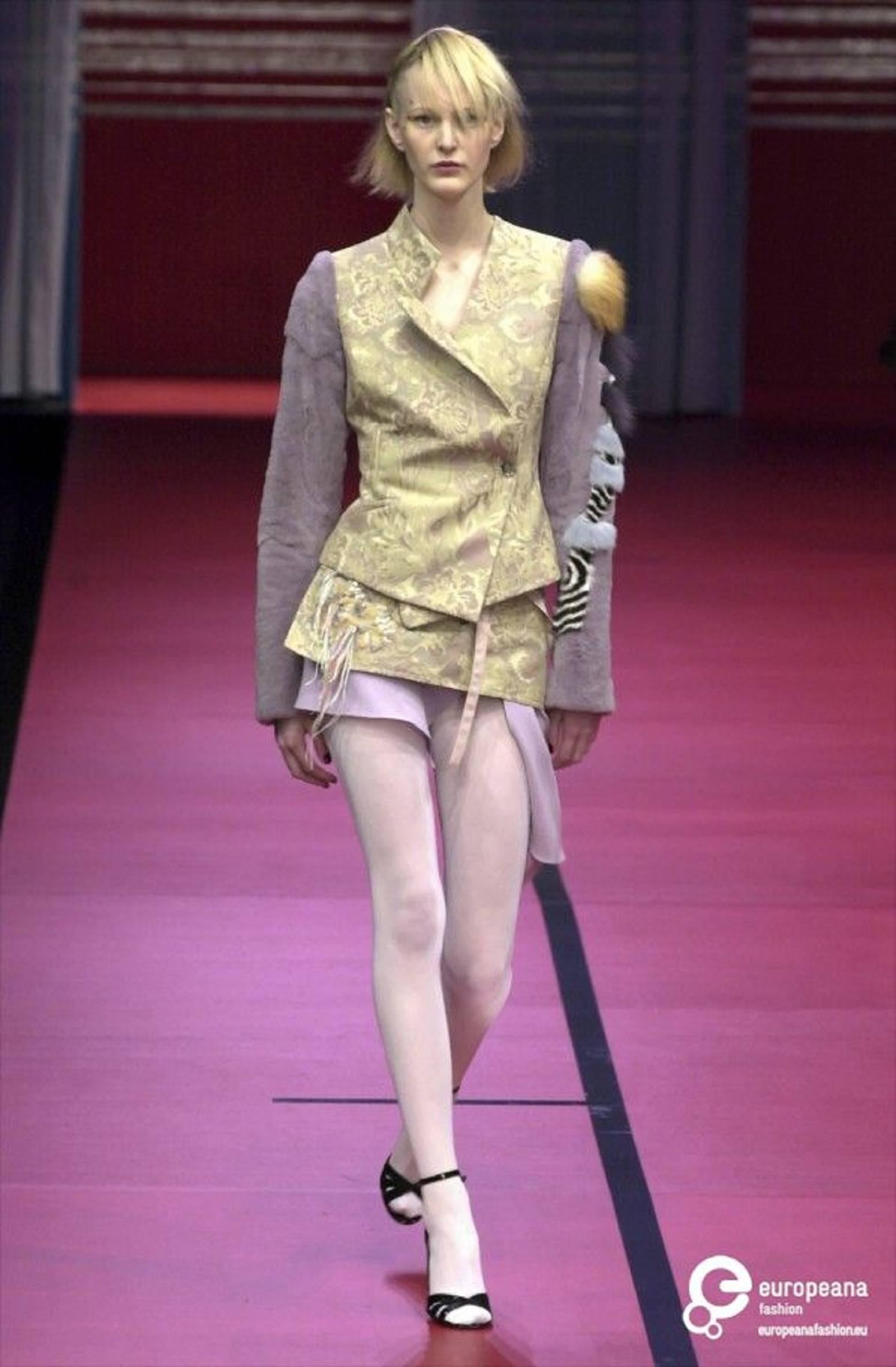 Christian Lacroix 2Pc Floral Jacquard and Fur Jacket Pant Suit Set, A/W 2001  For Sale 3