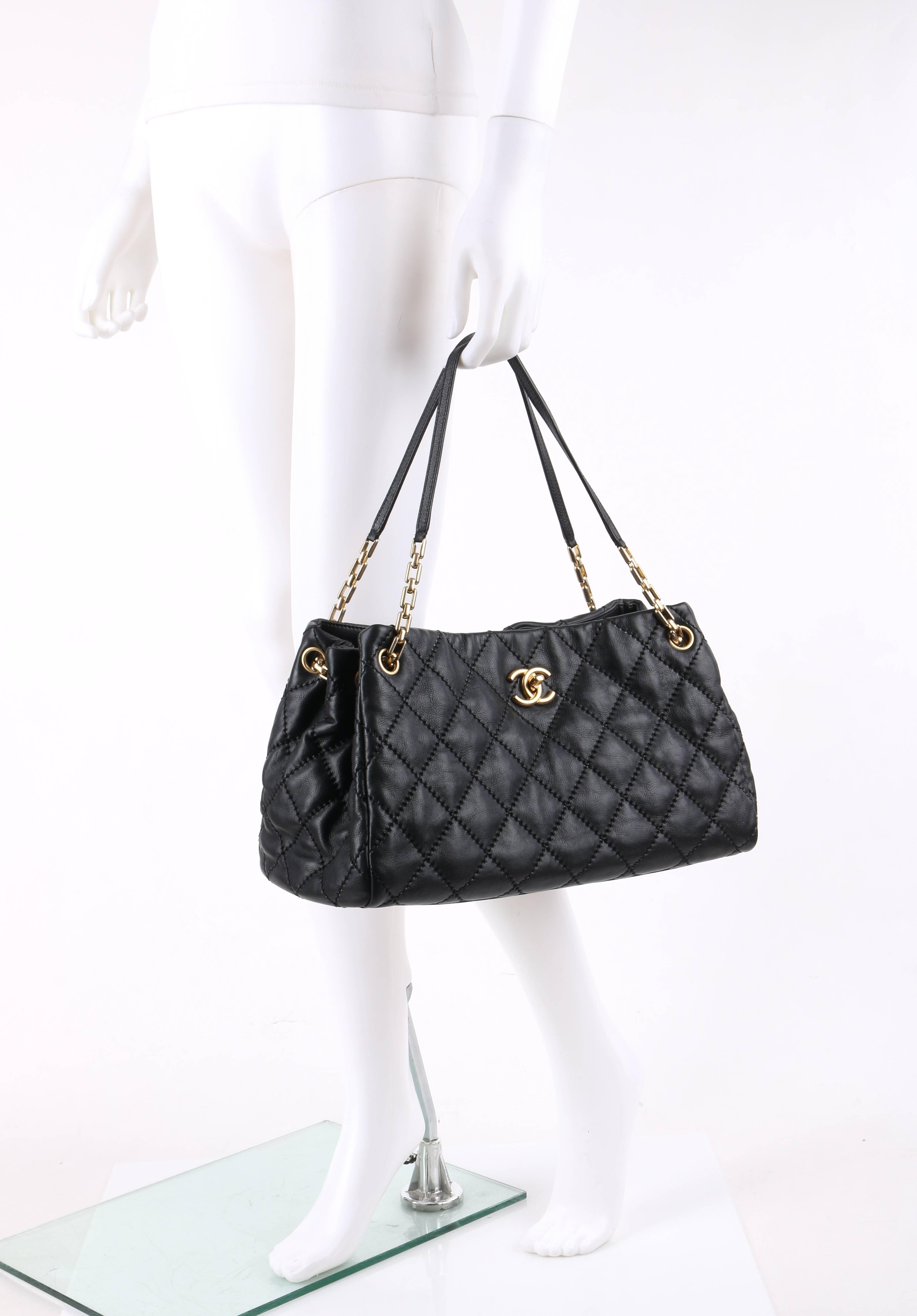 Women's CHANEL S/S 2011 Black Quilted Leather CC Turnlock 