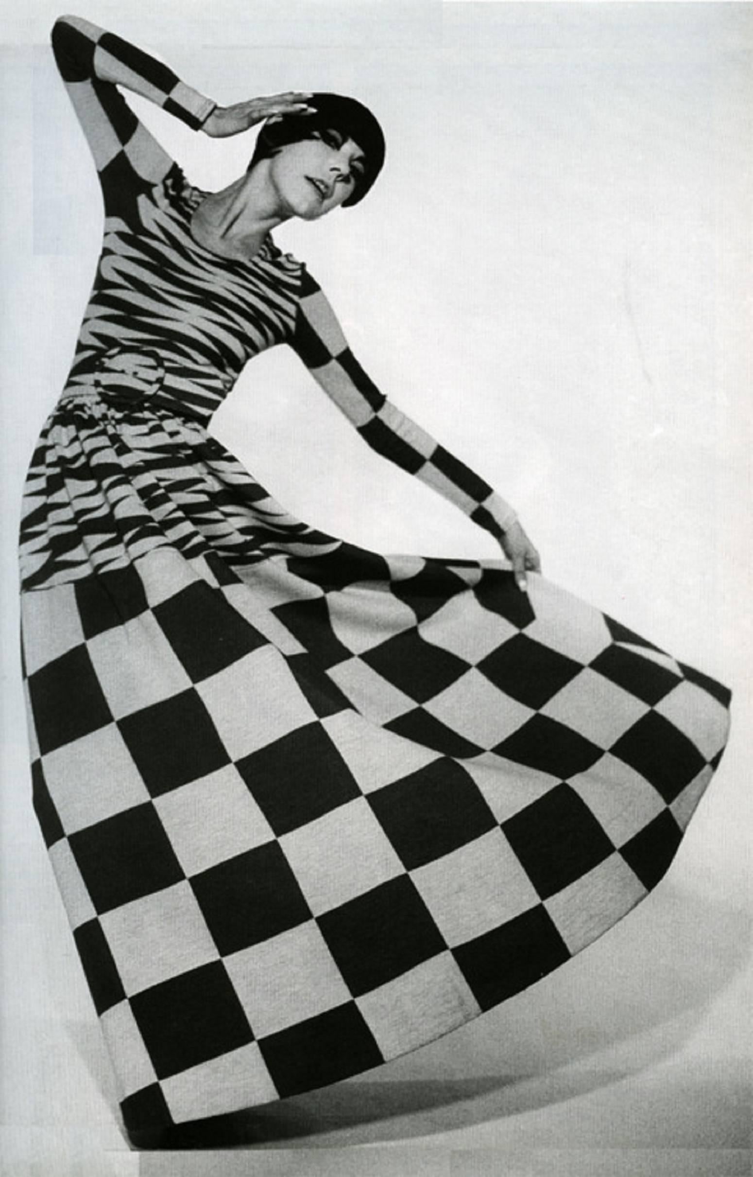 RUDI GERNREICH c.1971 Navy & Brown Op Art Check Pattern Wool Knit Mod Maxi Dress 4