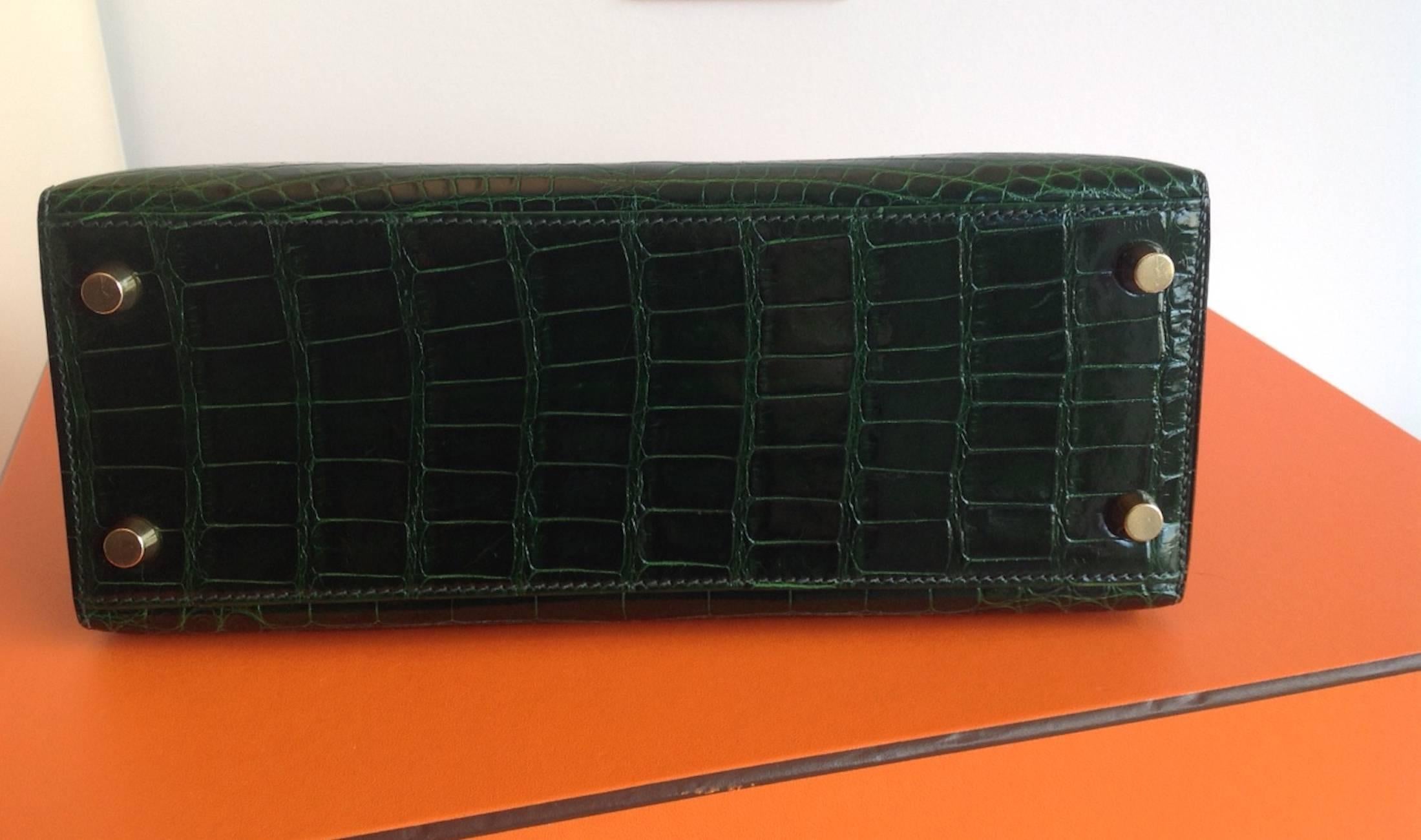 Black Hermes 25 cm Shiny Vert Fonce Alligator Sellier Kelly Bag