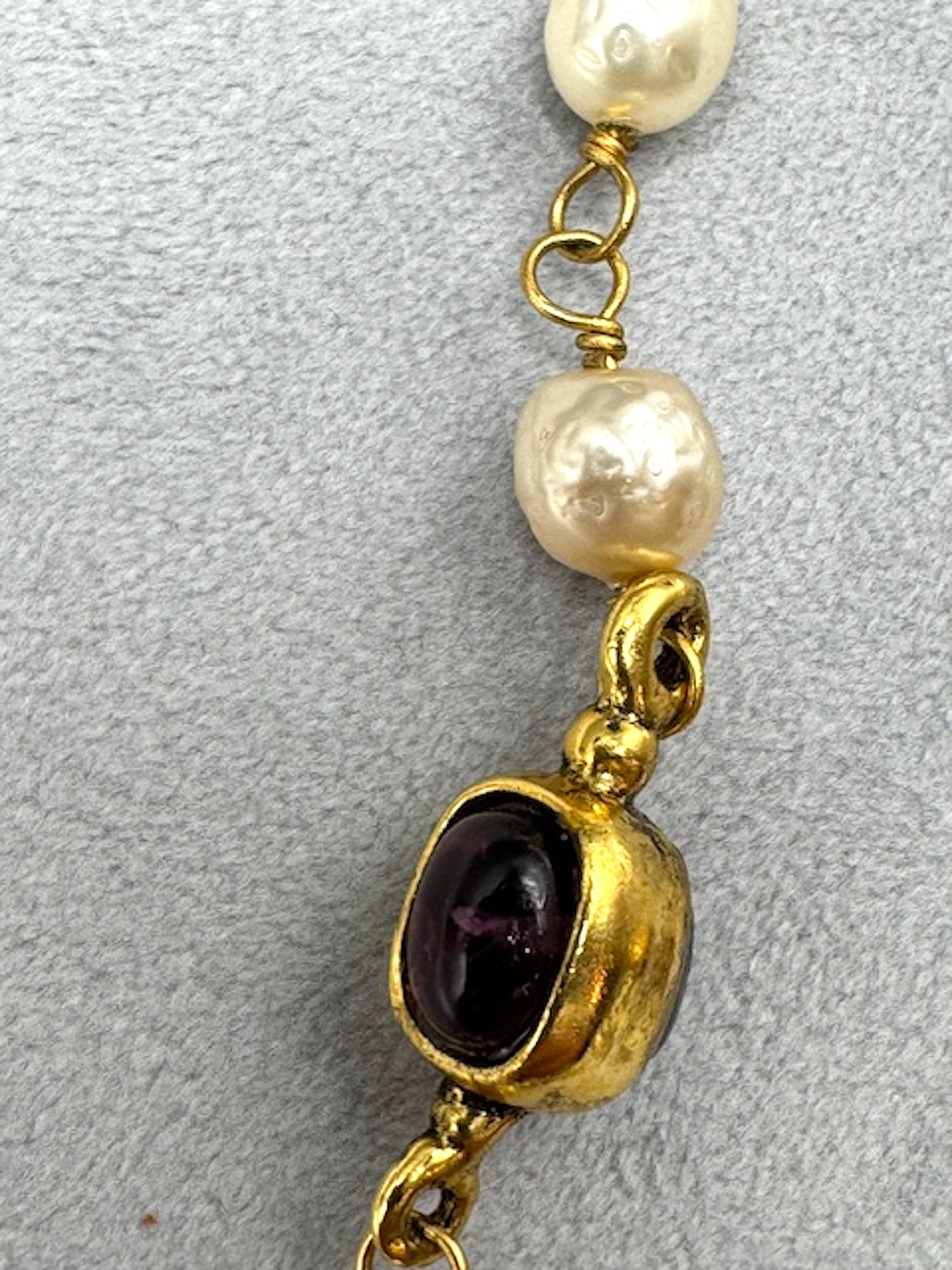 Maison Gripoix for Chanel Collana in oro, perle e cabochon di vetro del 1985 in vendita 1