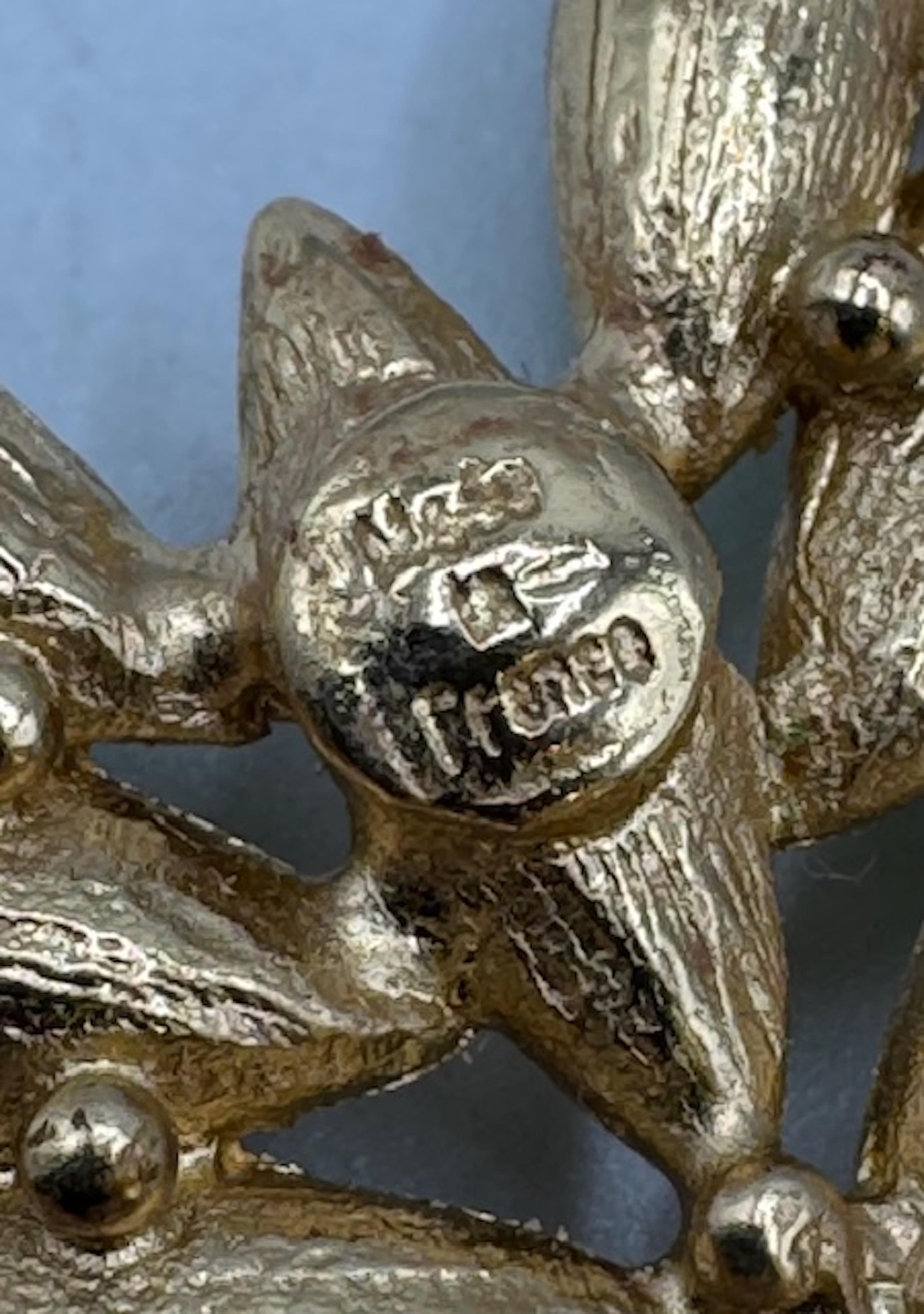 Yves Saint Laurent 1980 - Grandes boucles d'oreilles papillon en or avec strass en vente 5
