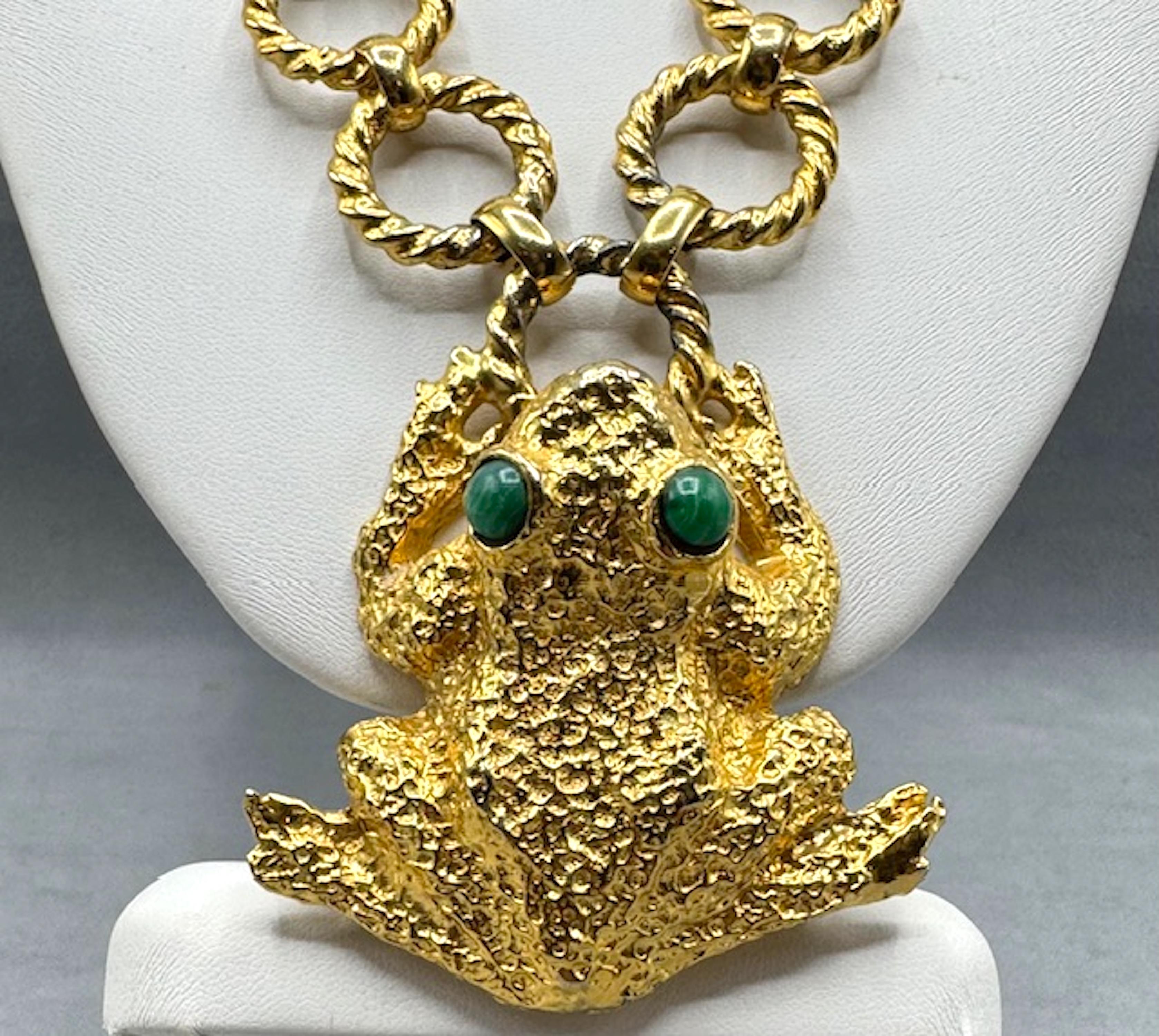 Collana con ciondolo a forma di rana in oro Mimi di Niscemi 1971 in vendita 8