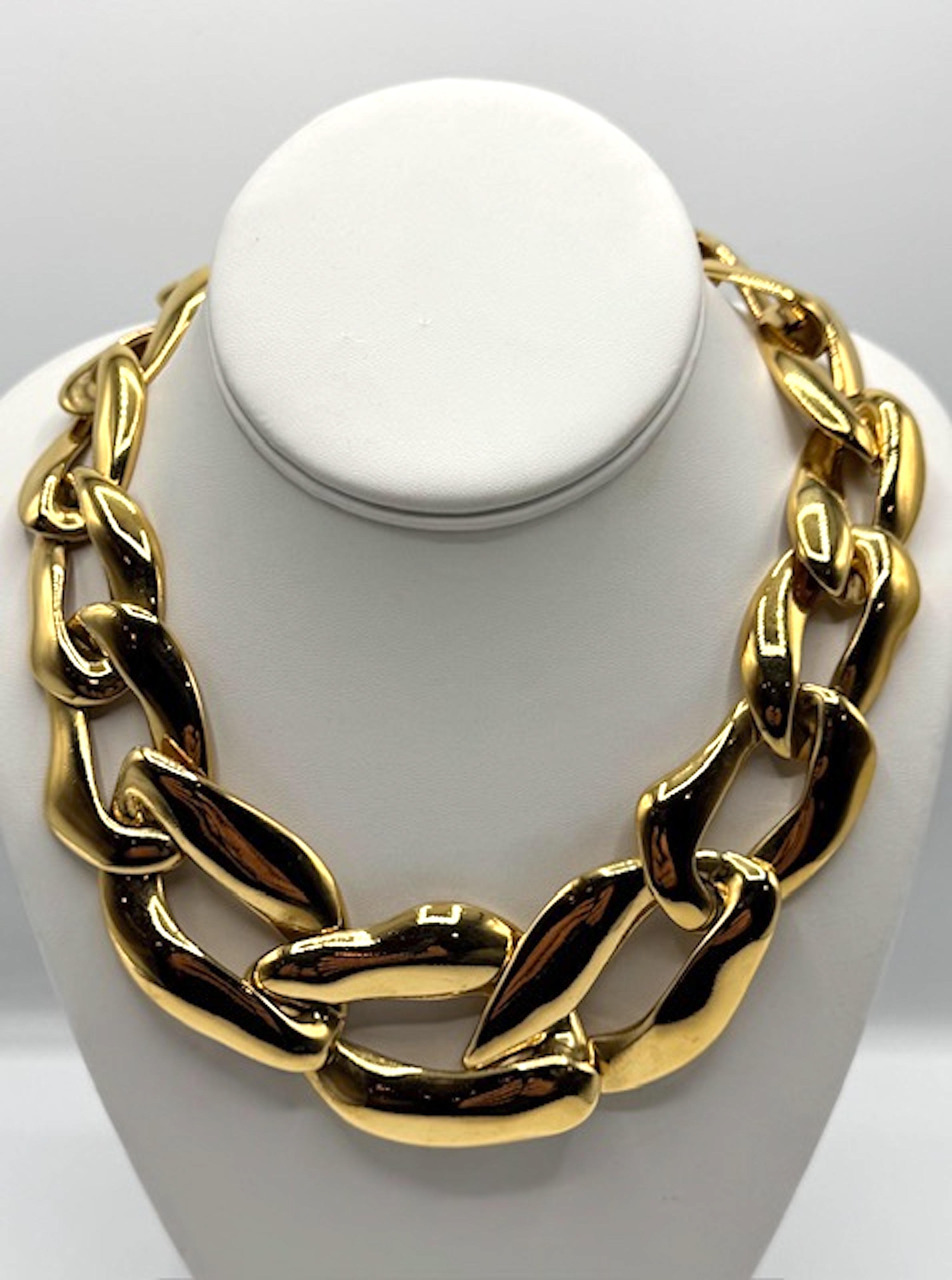 Yves Saint Laurent 1980s Limited Edition Gold Large Link Necklace For Sale 7