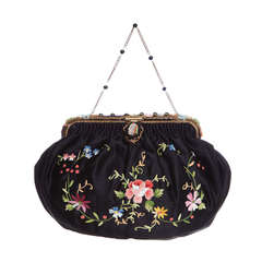 1920s French Black Silk Bag With Floral Embroidery & Hand Beadwork Frame 5