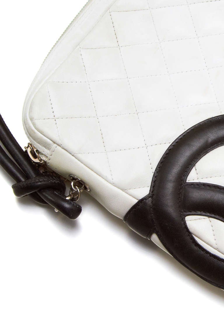 Women's Chanel Messenger Handbag