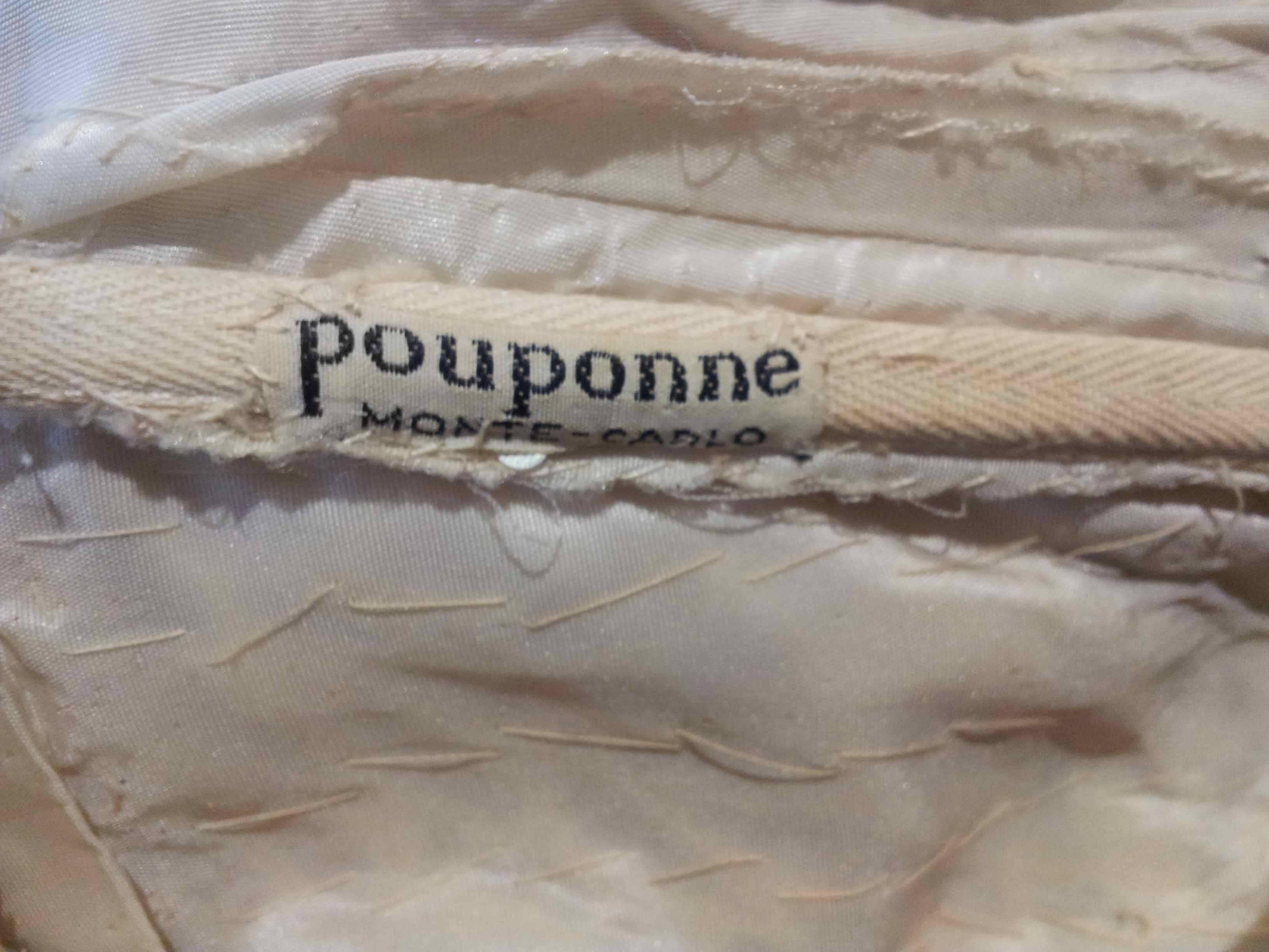 1950er Pouponne of Monte Carlo Couture Kleid mit Pailletten und Perlen in Creme und Gold im Zustand „Hervorragend“ in London, GB