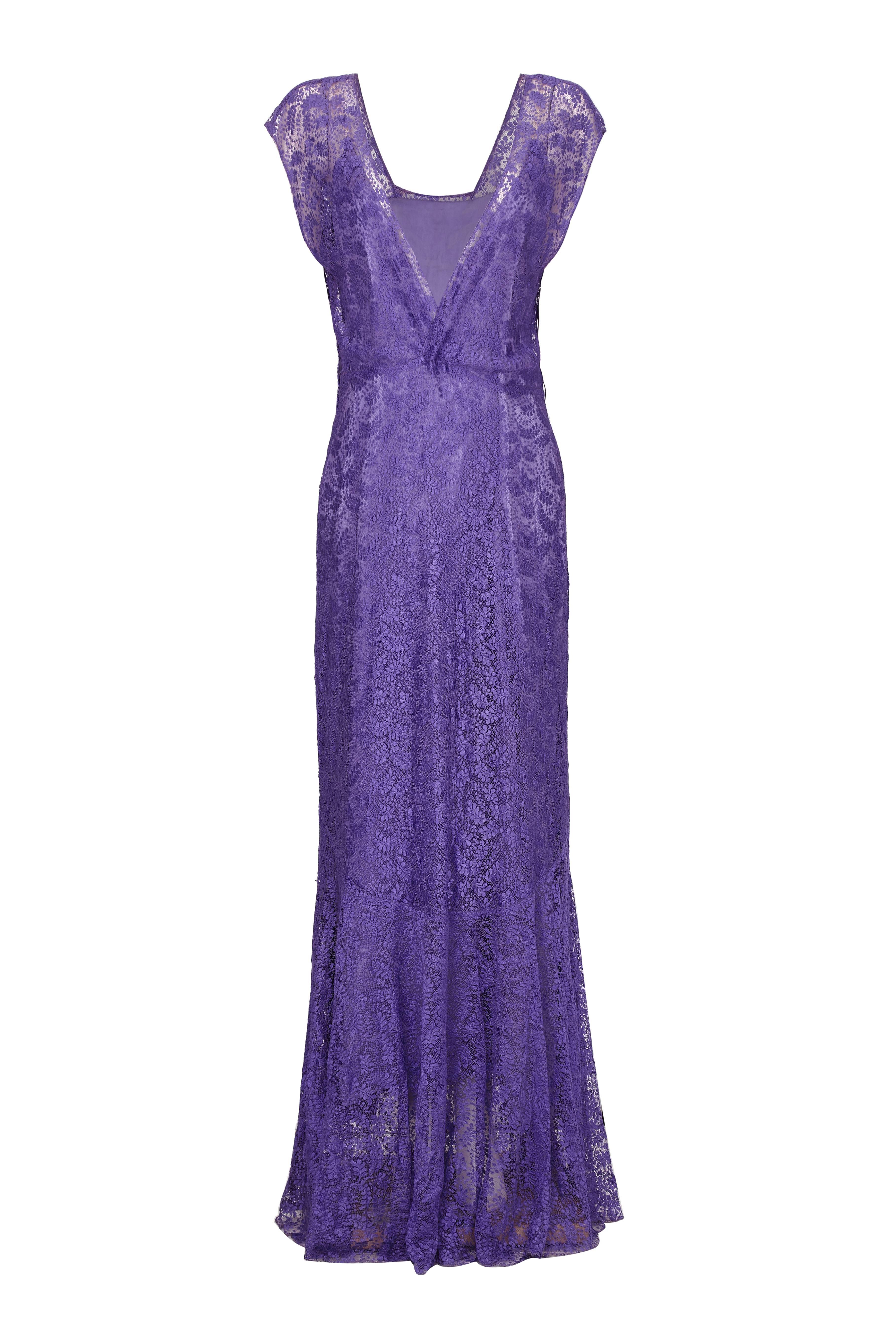 1930s Purple Lace Dress with Caplet  In Excellent Condition In London, GB