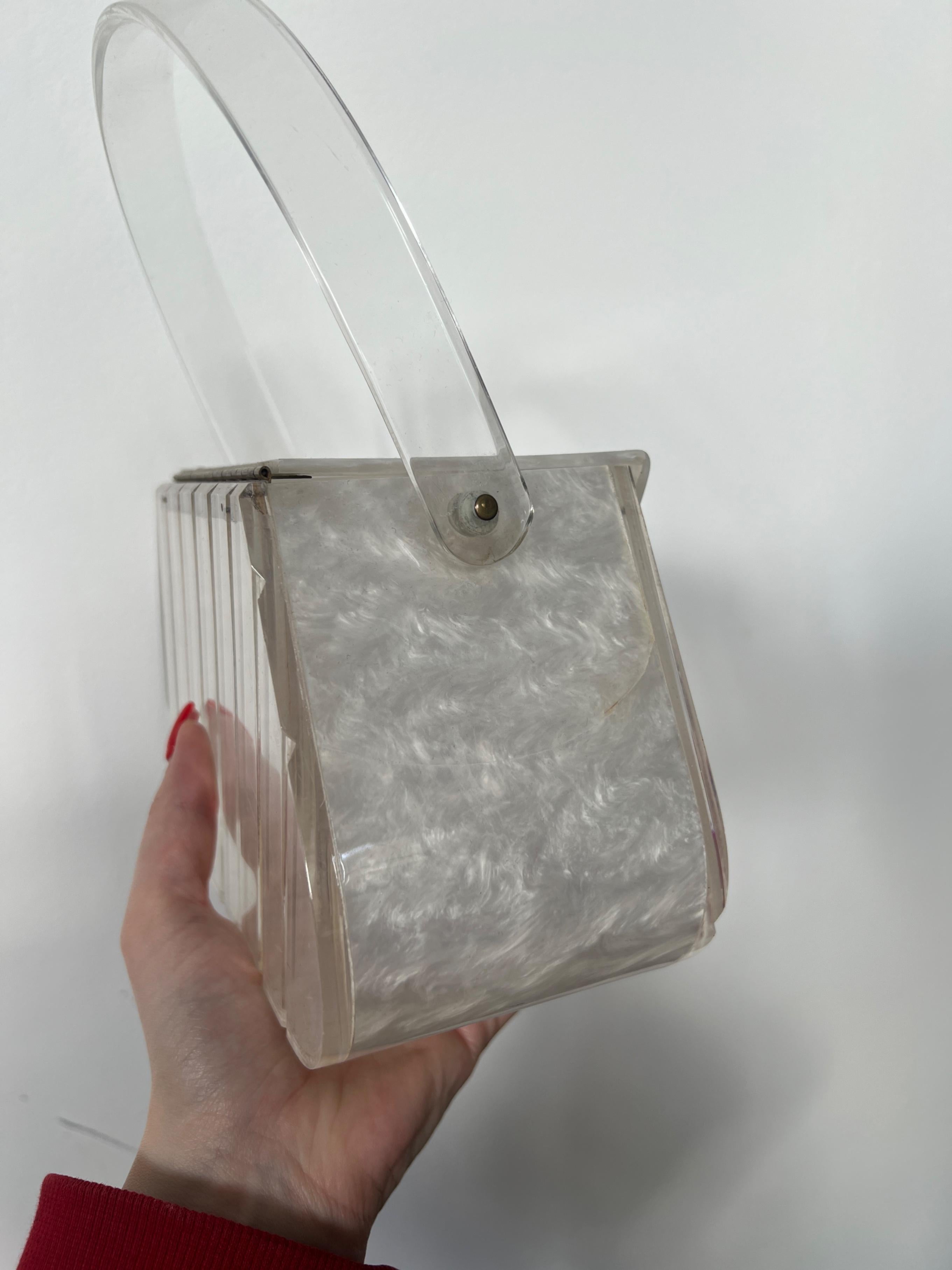 1950s Pearlescent Trapeze Clear Lucite Top Handle Bag For Sale 1