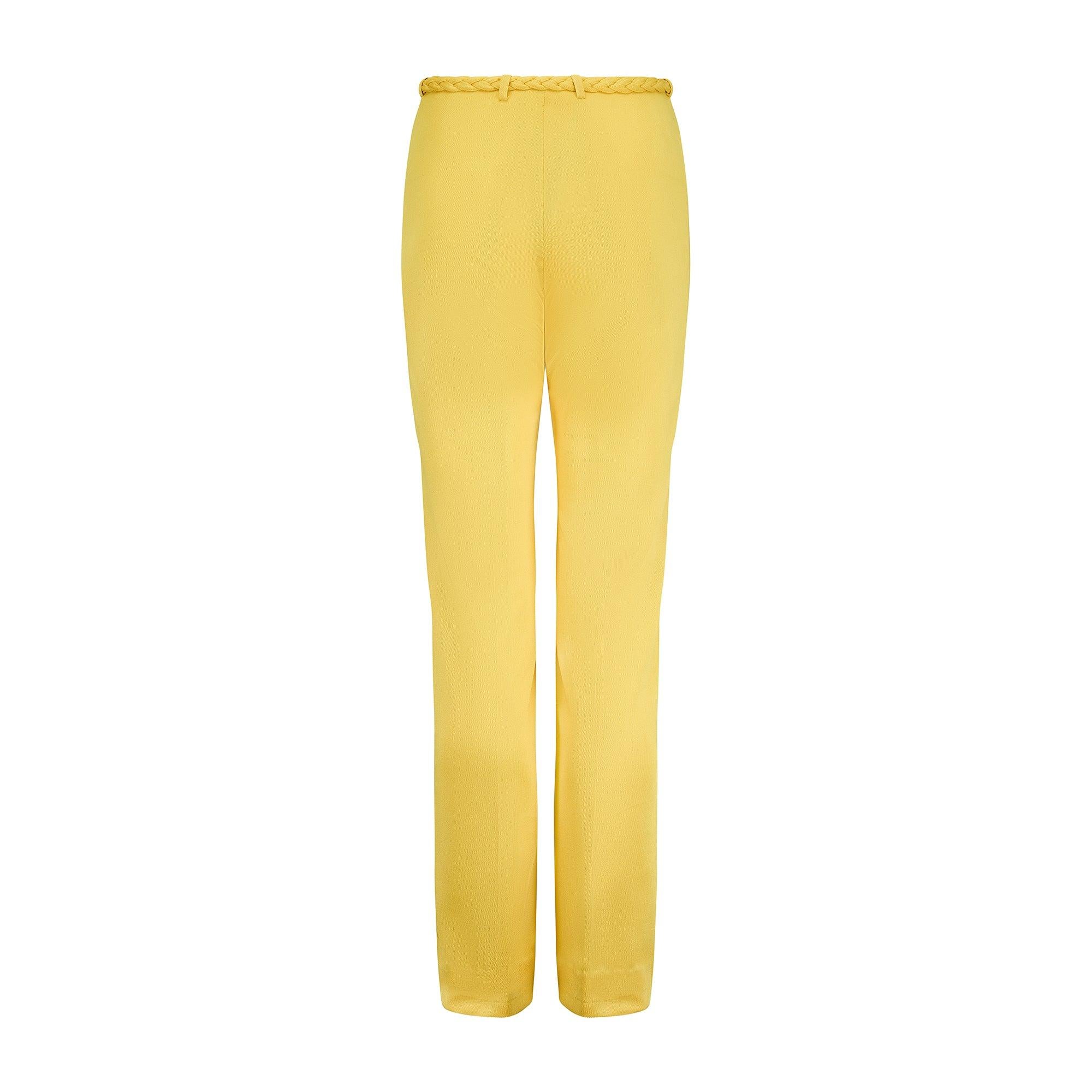 1970s Dana Yellow Crop Top and Trousers with Braid Detail (Haut et pantalon en jersey jaune avec détails de tresses) Pour femmes en vente