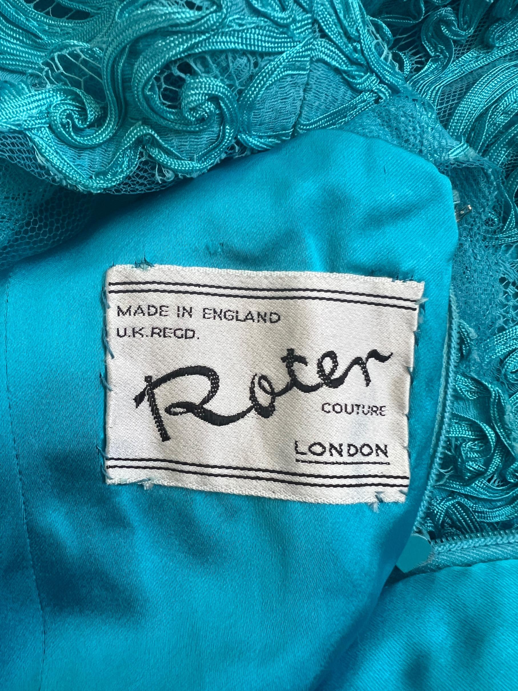 Roter Couture 1960 - Robe à manches courtes en rubans turquoise Pour femmes en vente