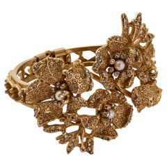 Bracciale floreale Hobé in oro e strass degli anni '50