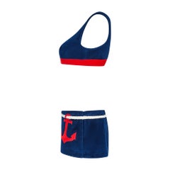 Set bikini a due pezzi in velluto blu navy stile marinaretto, in stile "Beach Party" degli anni '70