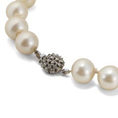 1960s Ciner Single Strand Pearl Necklace with Diamante Clasp