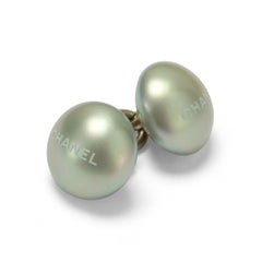 Gemelli Chanel grigio-blu perla degli anni 2000