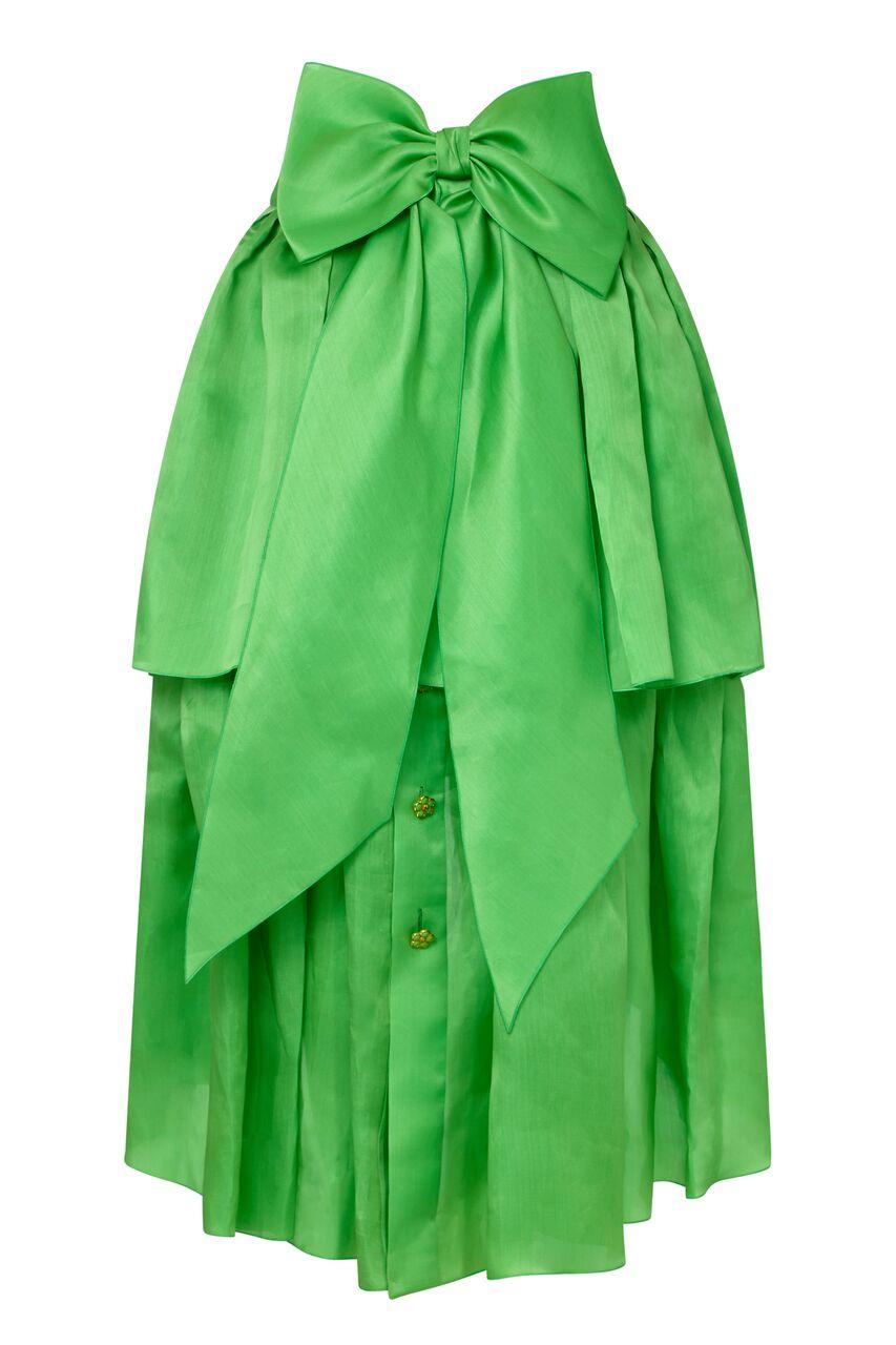 This show stopping Chanel 1980s occasion skirt in emerald green is in superb vintage condition.  The vibrant organza fabric lends itself well to the layered sculptural aesthetic of the piece enhancing the movement in the soft pleated tiers.  The