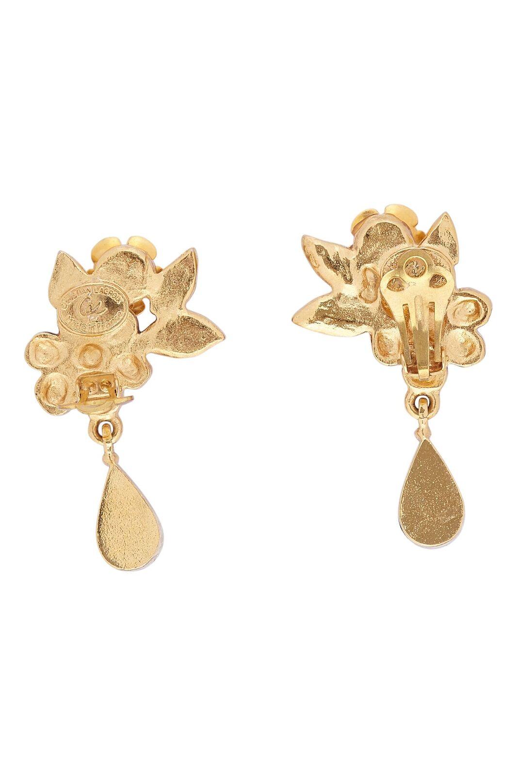 These decadent 1990s Christian Lacroix gold tone crystal drop earrings perfectly encapsulate the spirit of this celebrated designer. The delicately fashioned rose design in contrasting metallic tones are simultaneously elegant and vivacious. The
