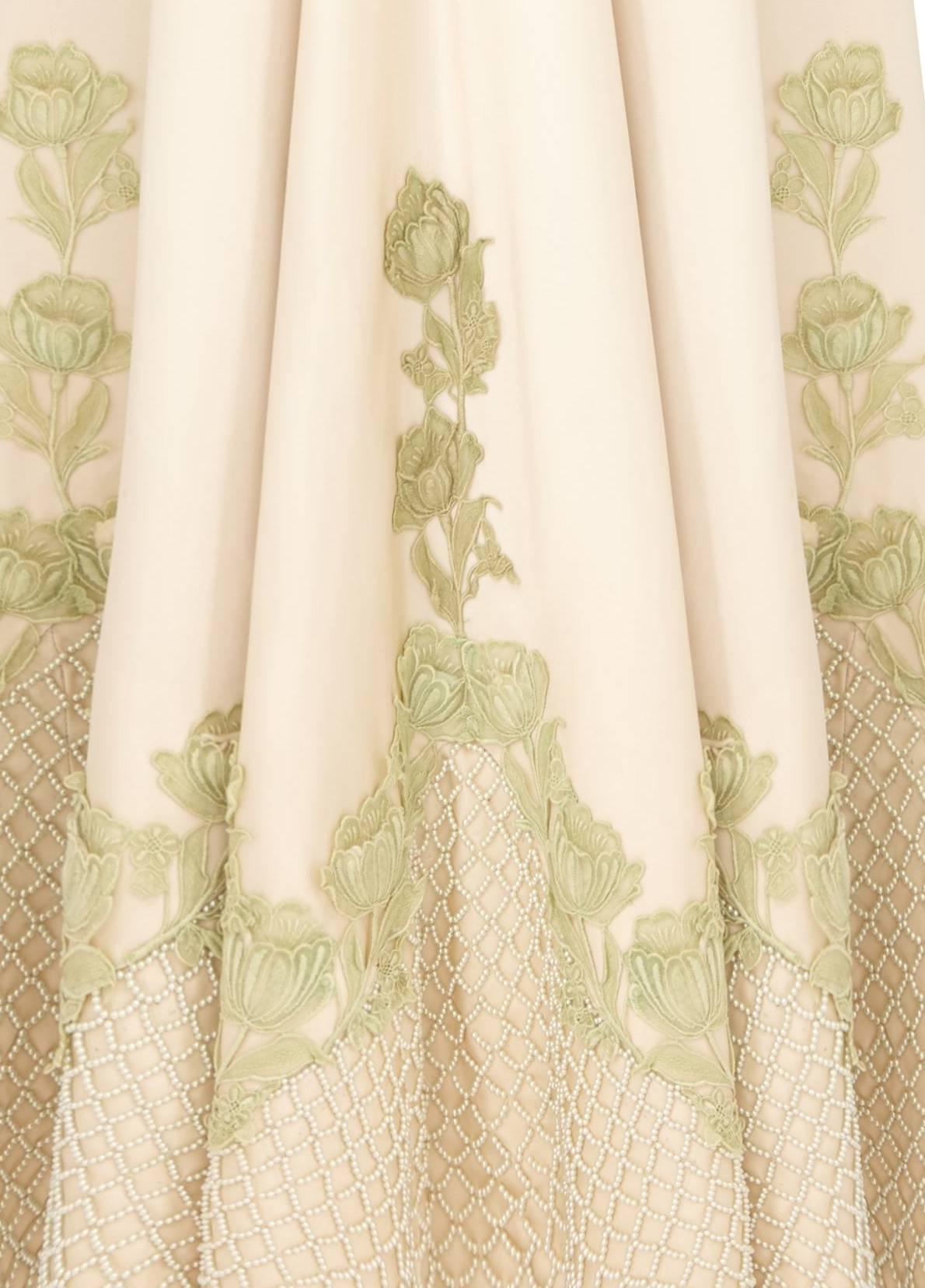 White Exceptional 1950s Couture Made Cream Silk Gown