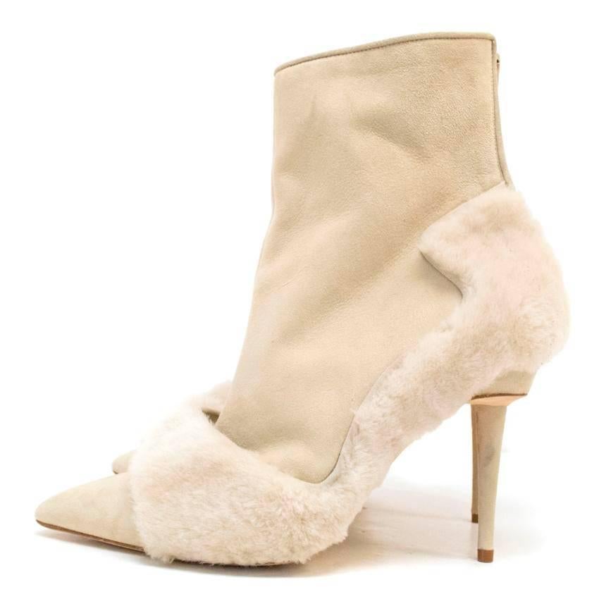 Manolo Blahnik Cream Pointed Boots With Shearling Fur And Suede For Sale 1