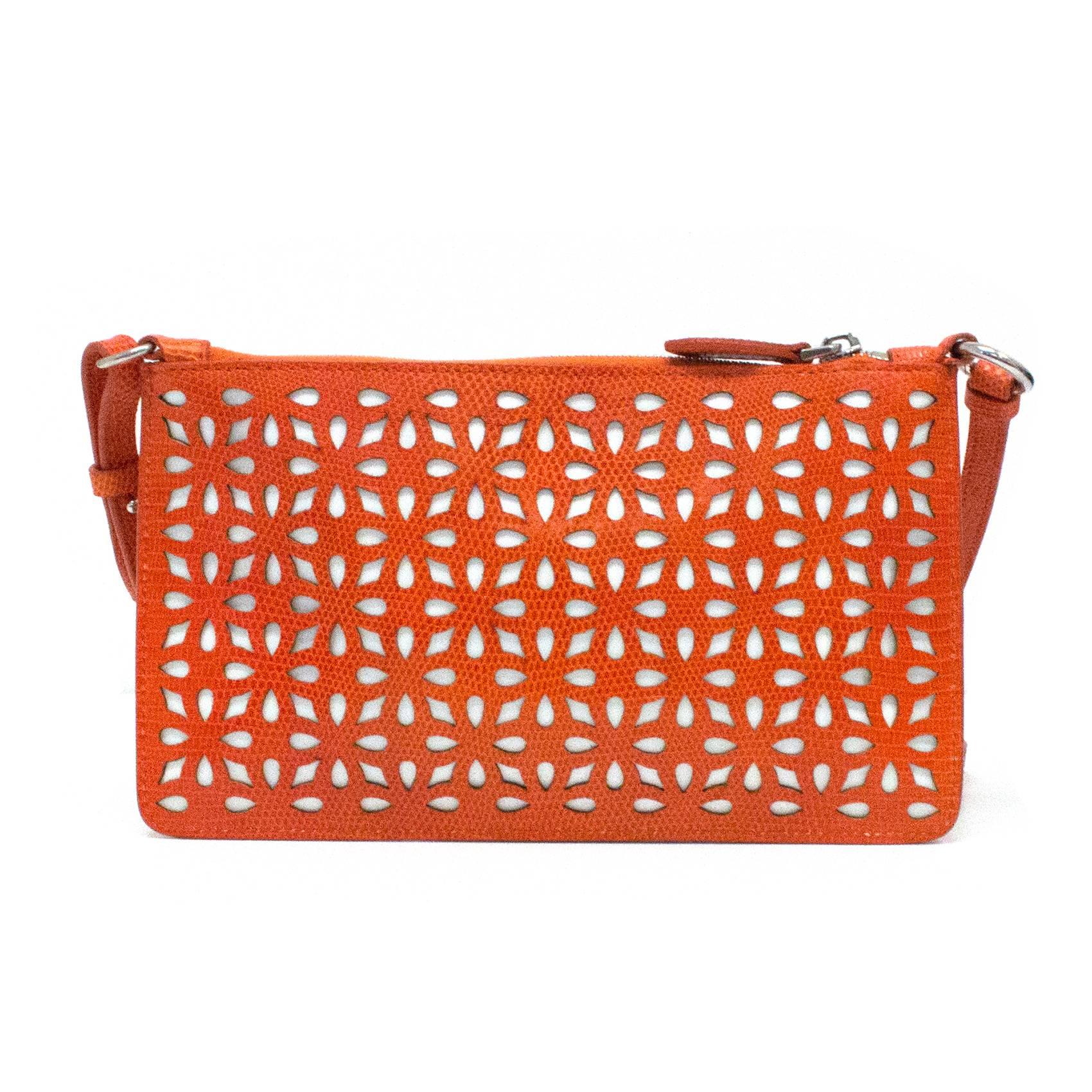 Alaia Orange Laser Cut Shoulder Bag In Excellent Condition For Sale In London, GB